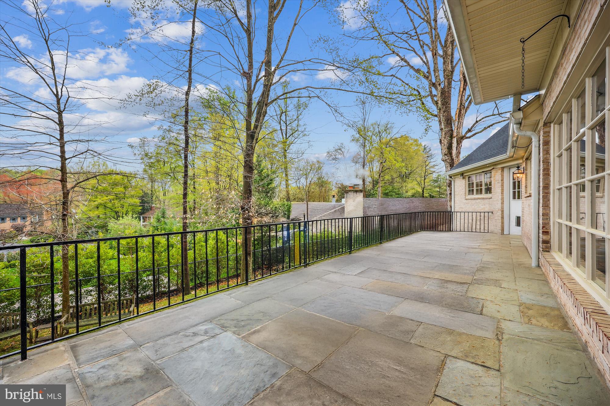 BRADLEY HILLS GROVE - Residential