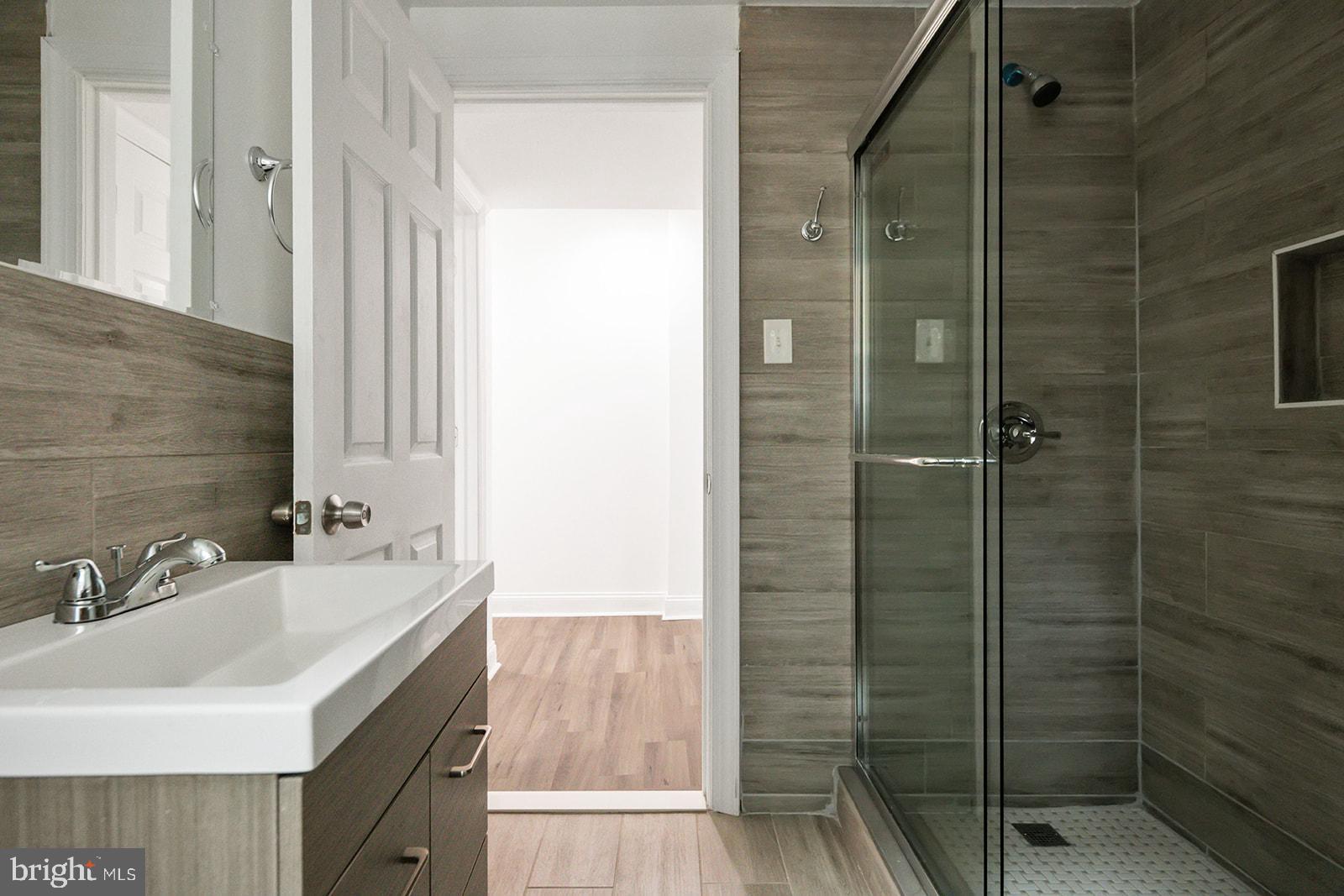 COBBS CREEK - Residential Lease