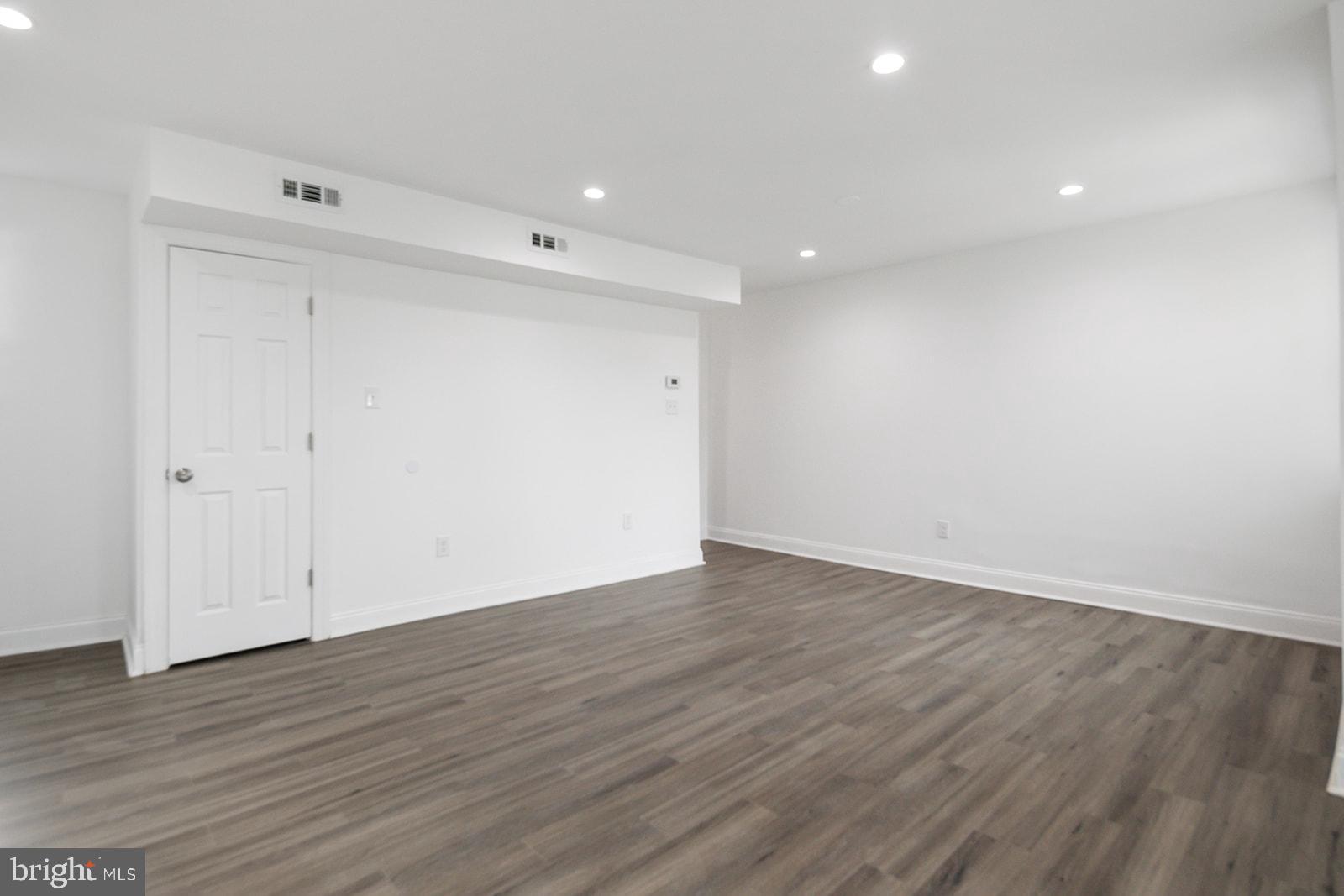 COBBS CREEK - Residential Lease