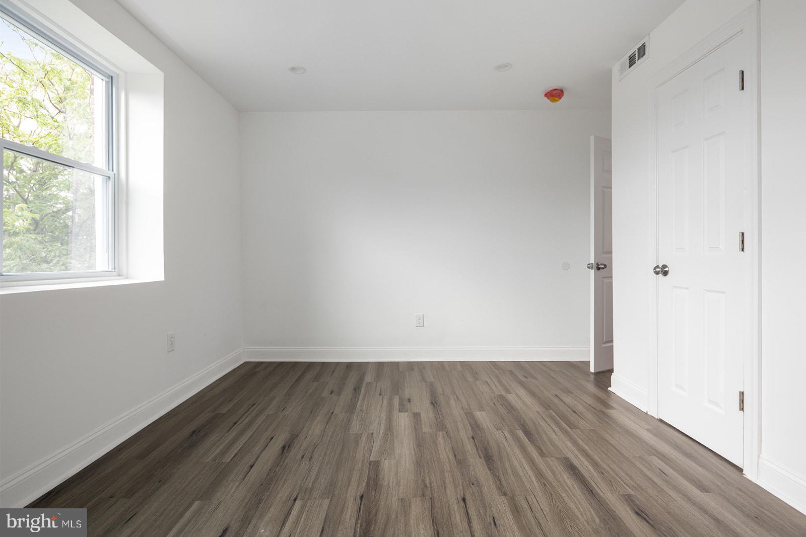 COBBS CREEK - Residential Lease