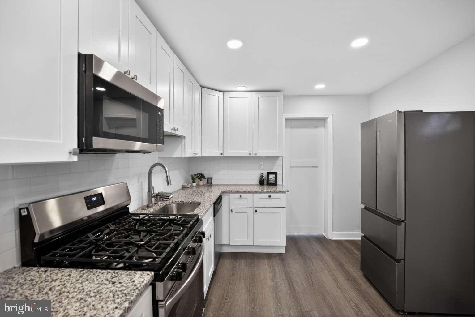 MAYFAIR - Residential