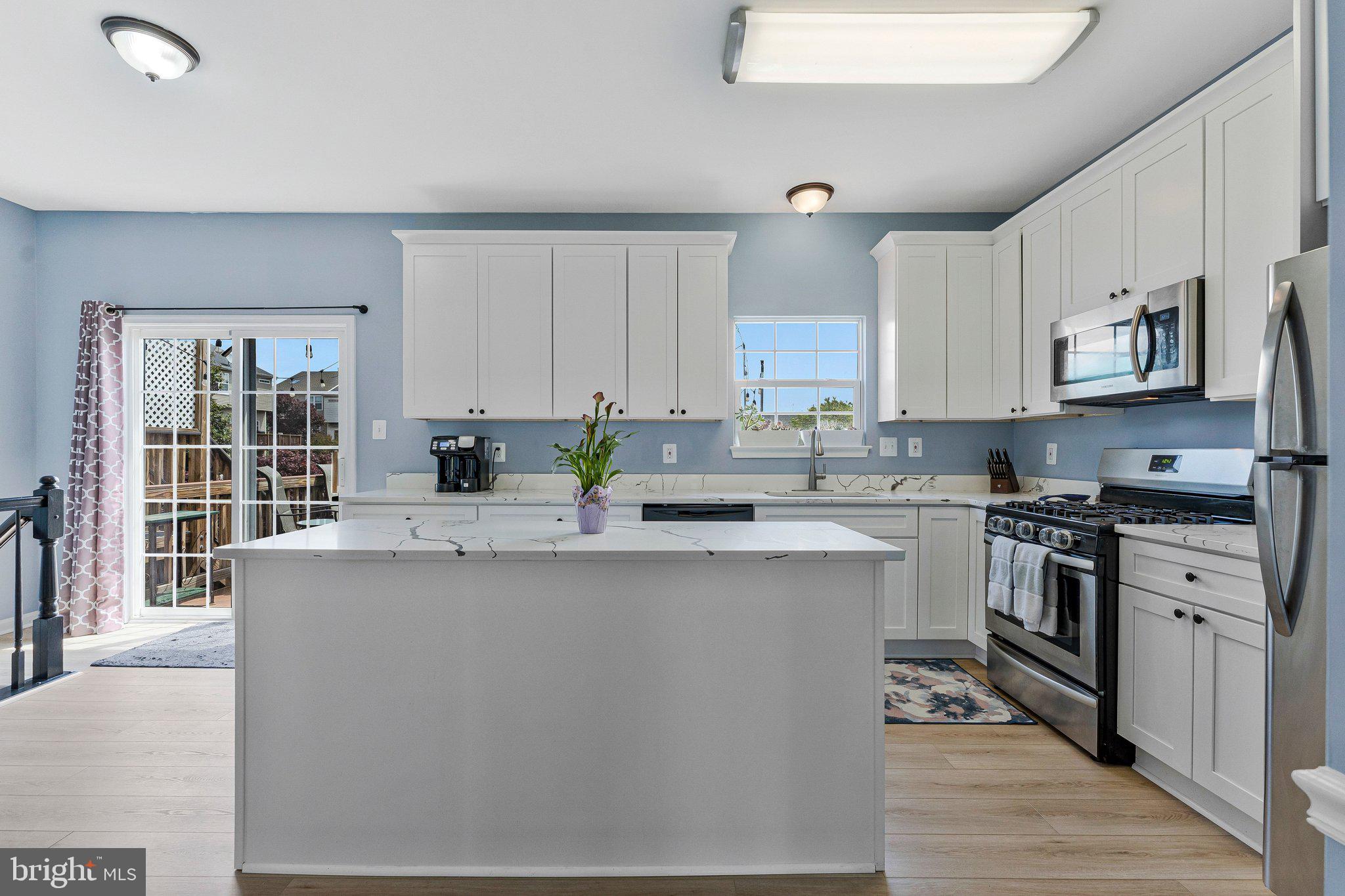 SYCAMORE HILL - Residential