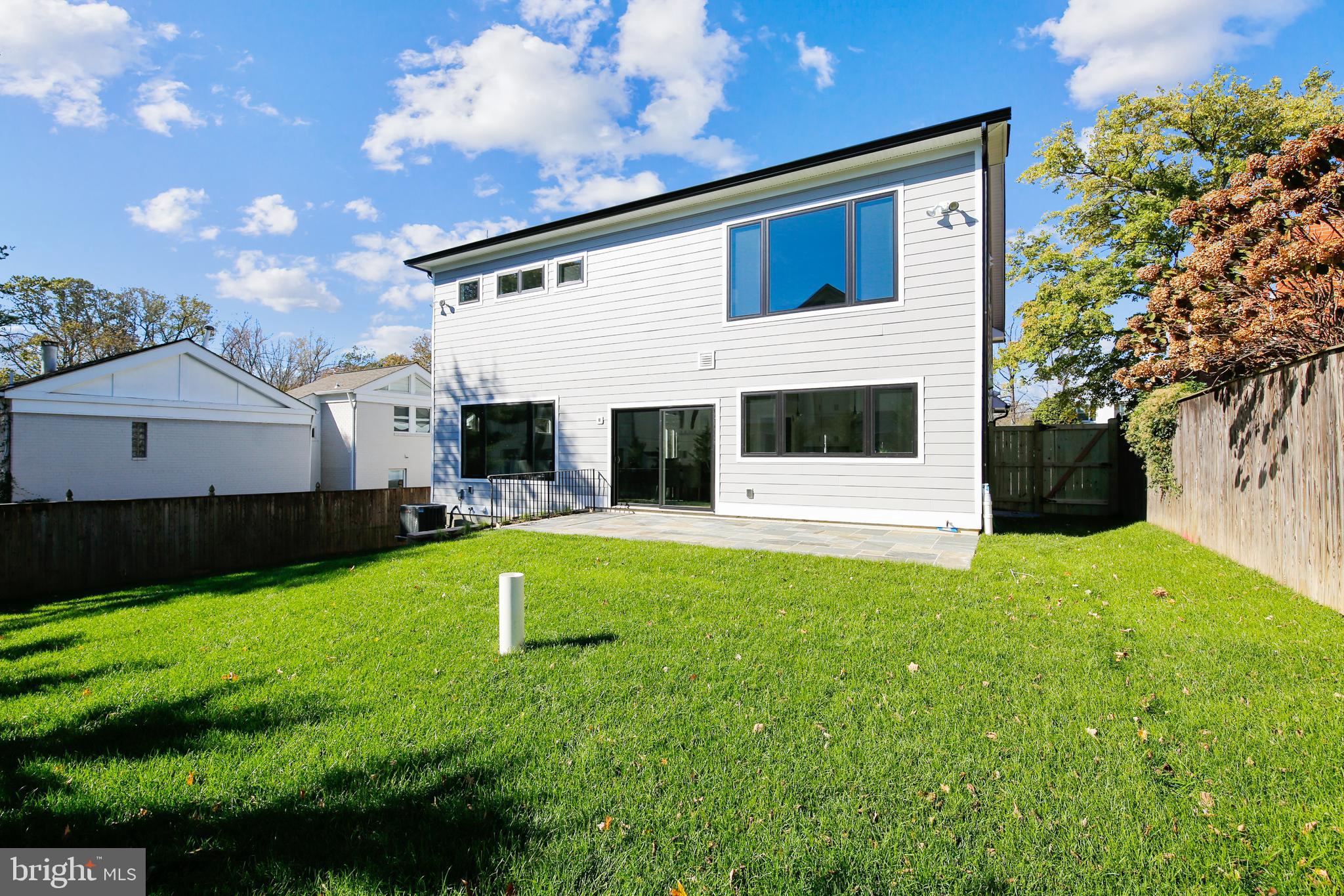 HILLMEAD - Residential