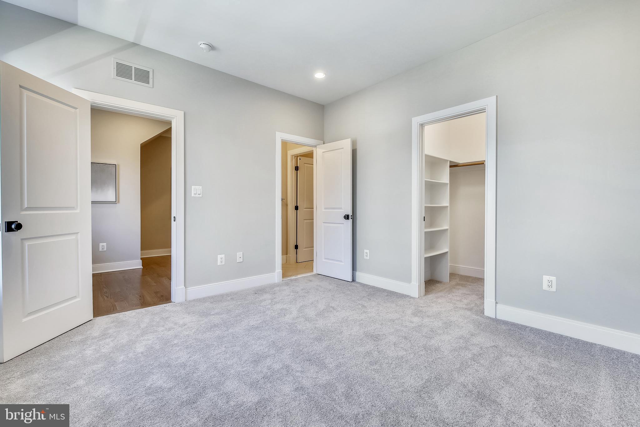 HILLMEAD - Residential