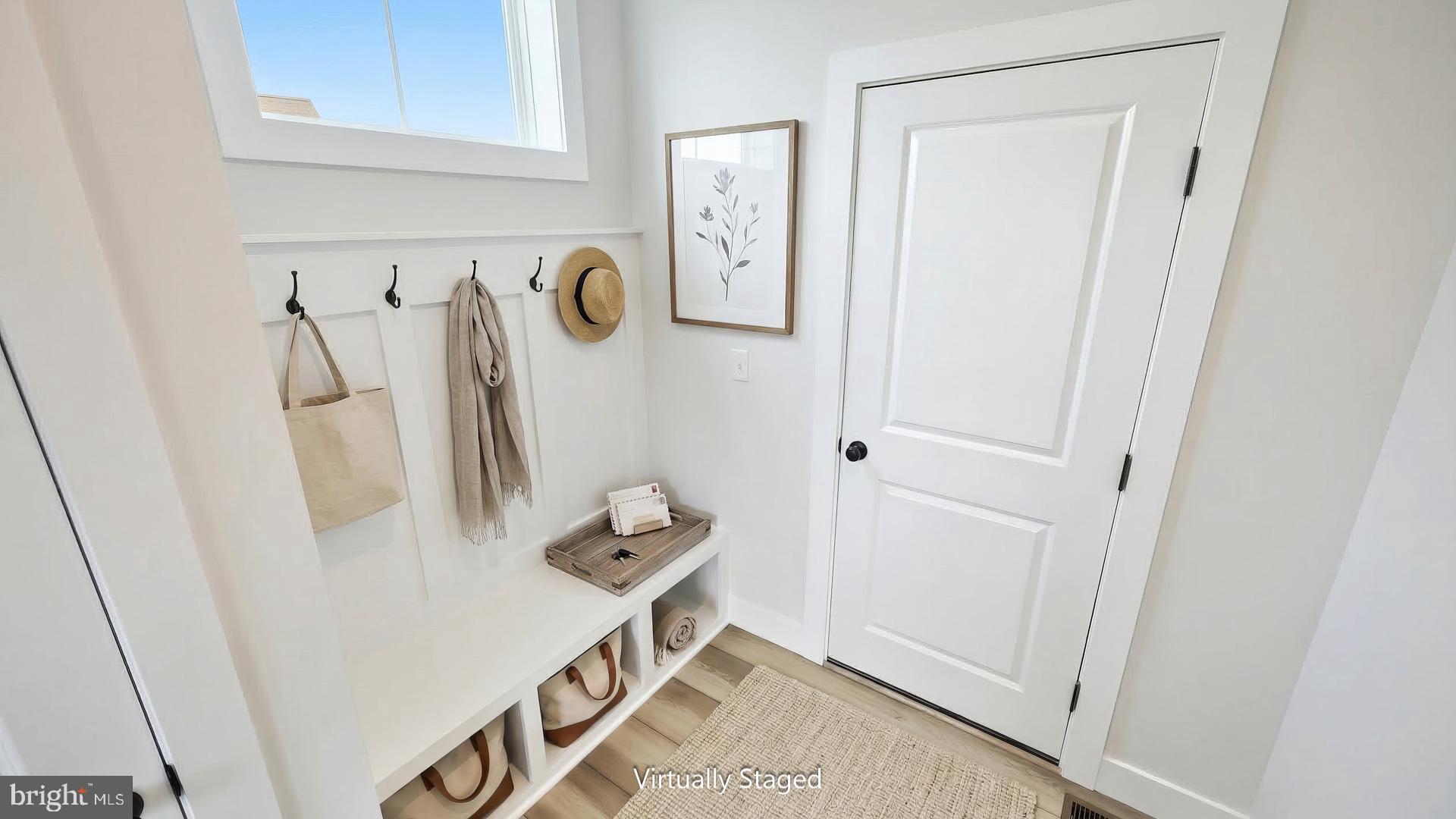 THE MEADOWS AT COLONIAL CLUB - Residential