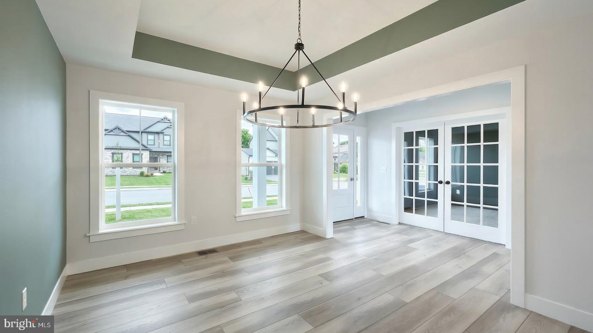 THE MEADOWS AT COLONIAL CLUB - Residential