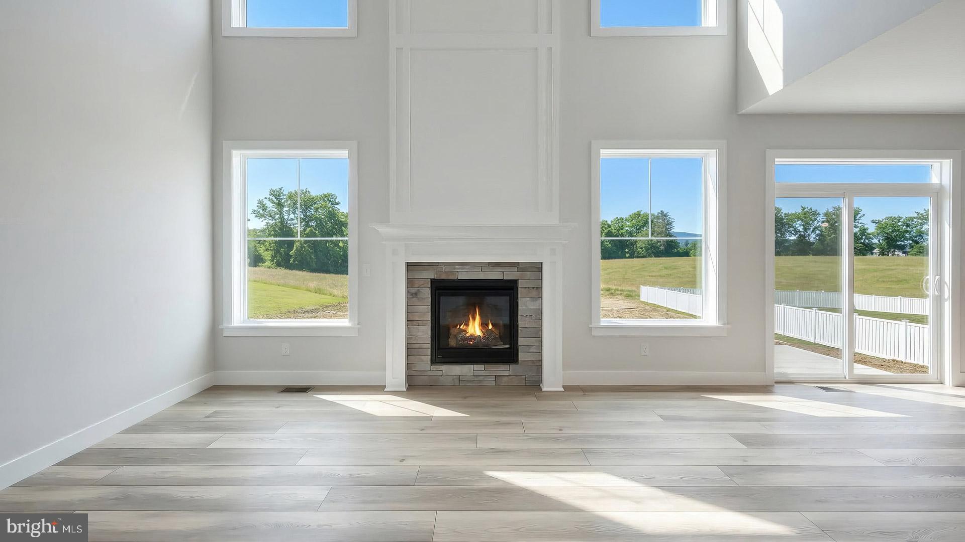 THE MEADOWS AT COLONIAL CLUB - Residential