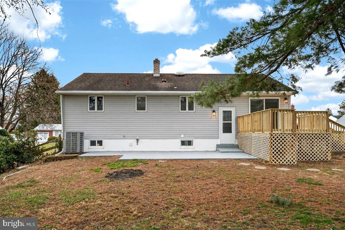 DEACONS WALK - Residential