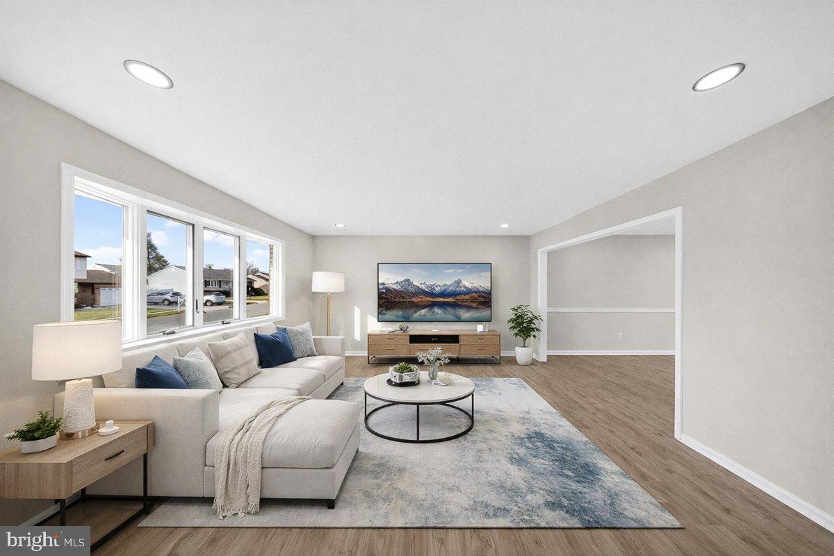 DEACONS WALK - Residential