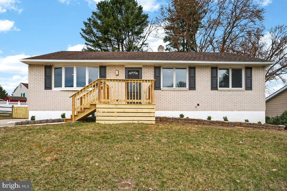 DEACONS WALK - Residential