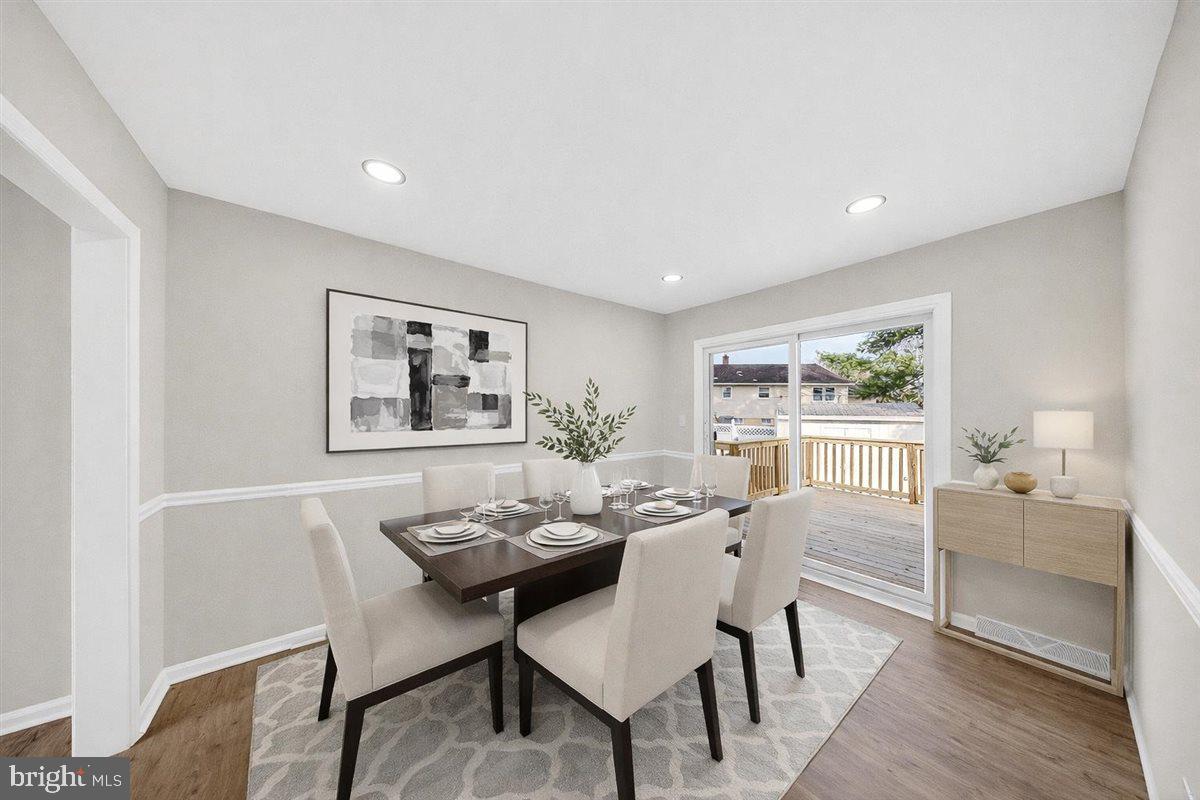 DEACONS WALK - Residential