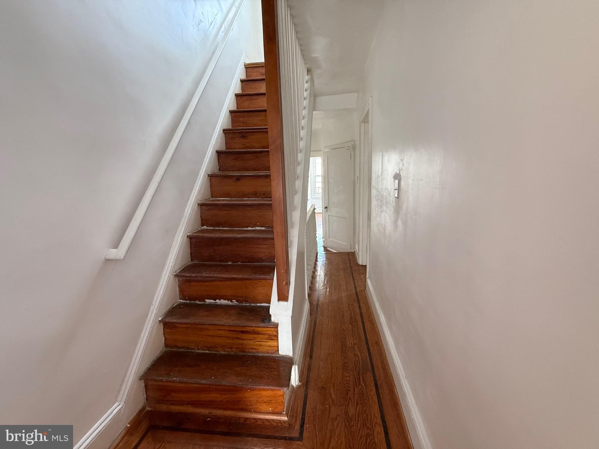 KENSINGTON - Residential