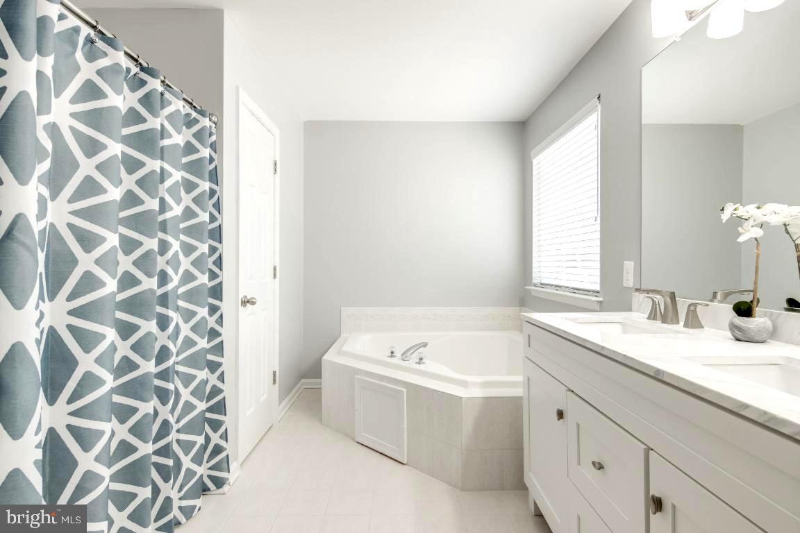 GREENFIELD - Residential