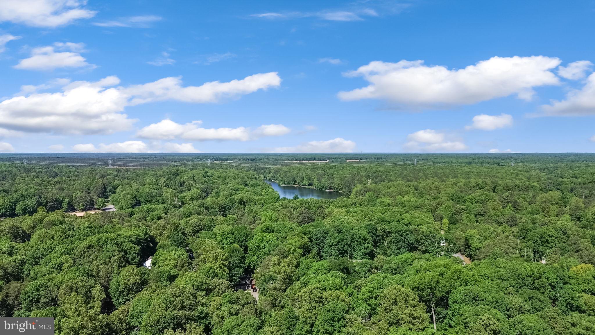 LAKE CAROLINE - Residential