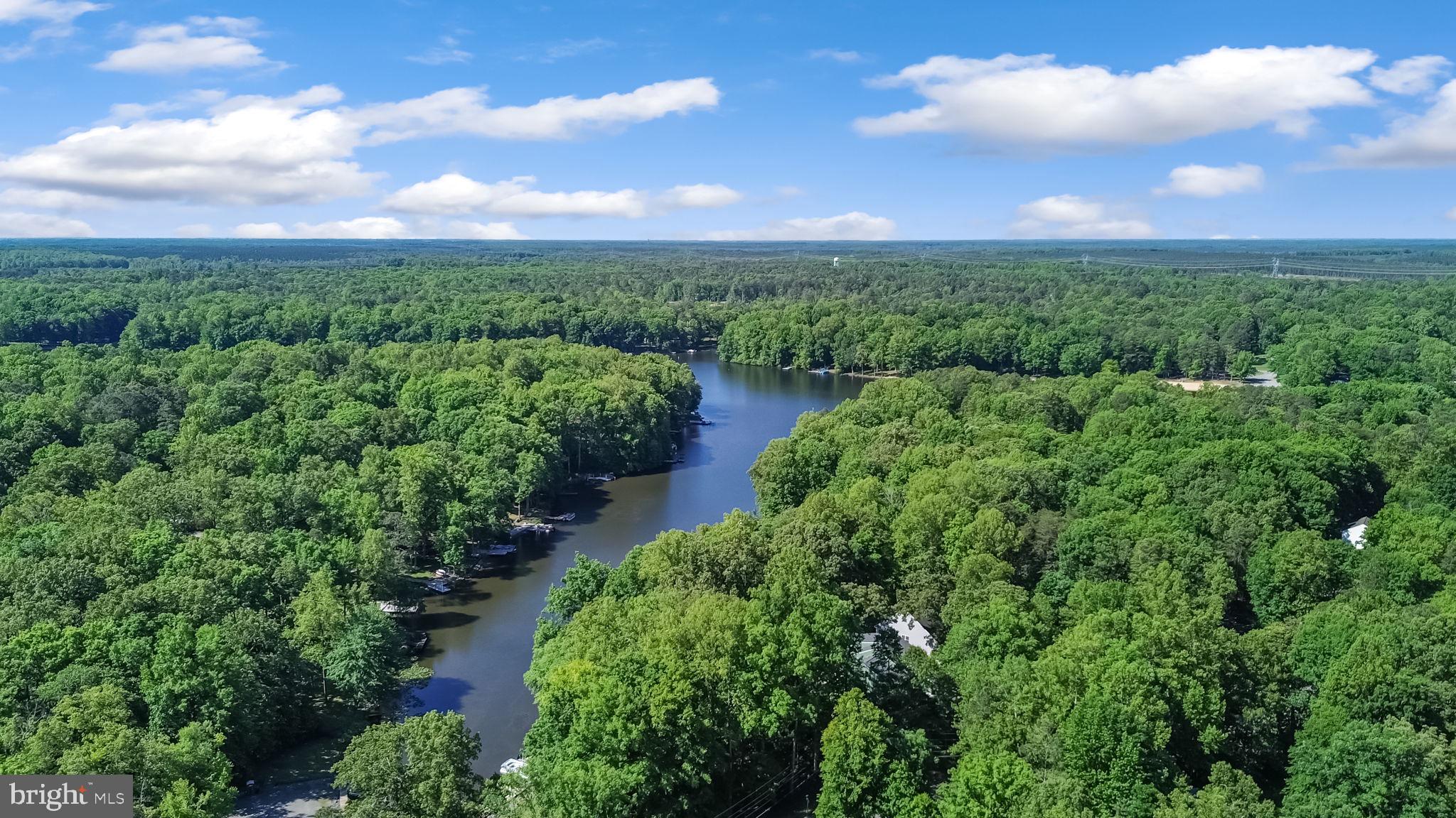 LAKE CAROLINE - Residential