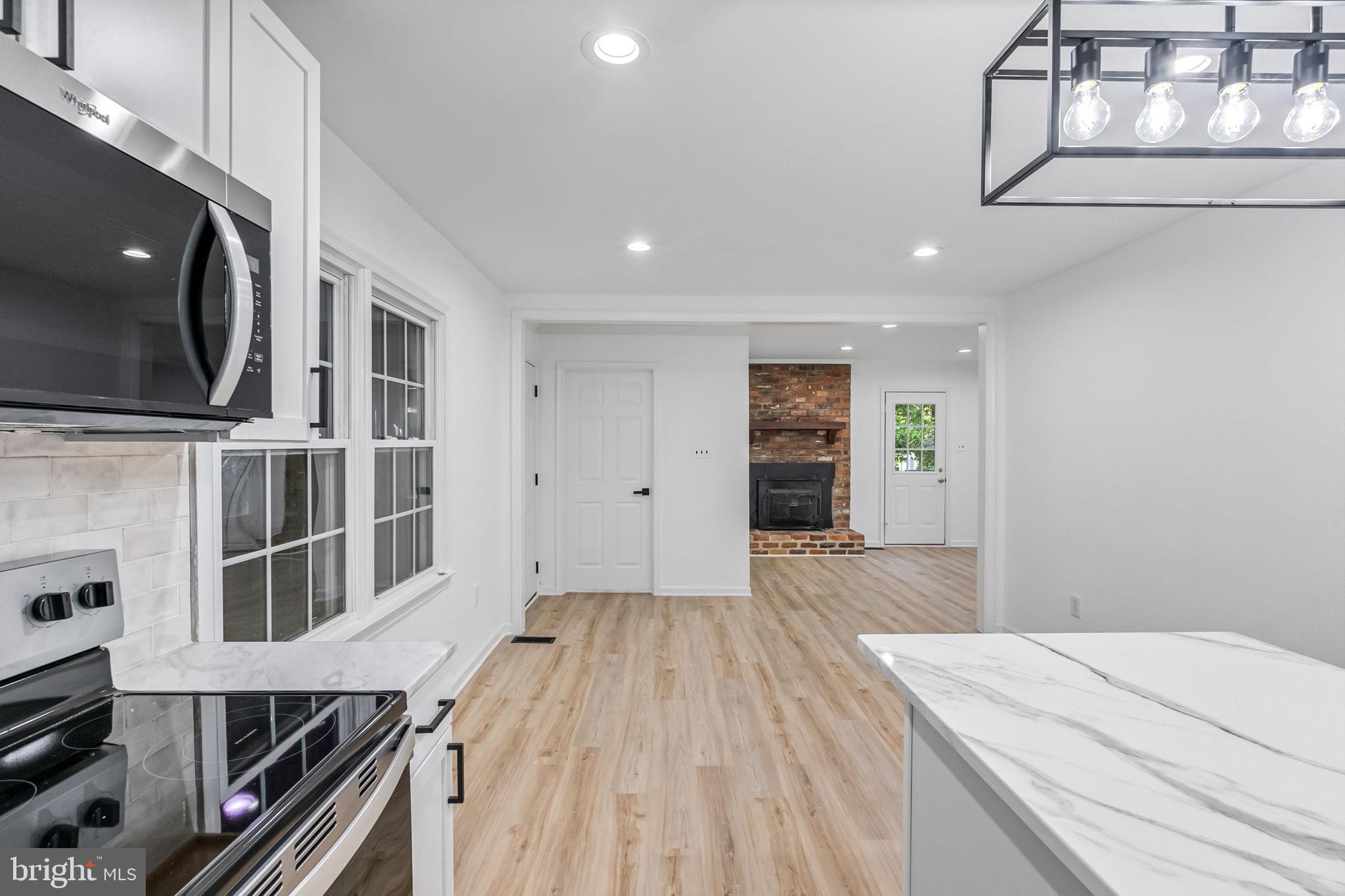 LAKE CAROLINE - Residential