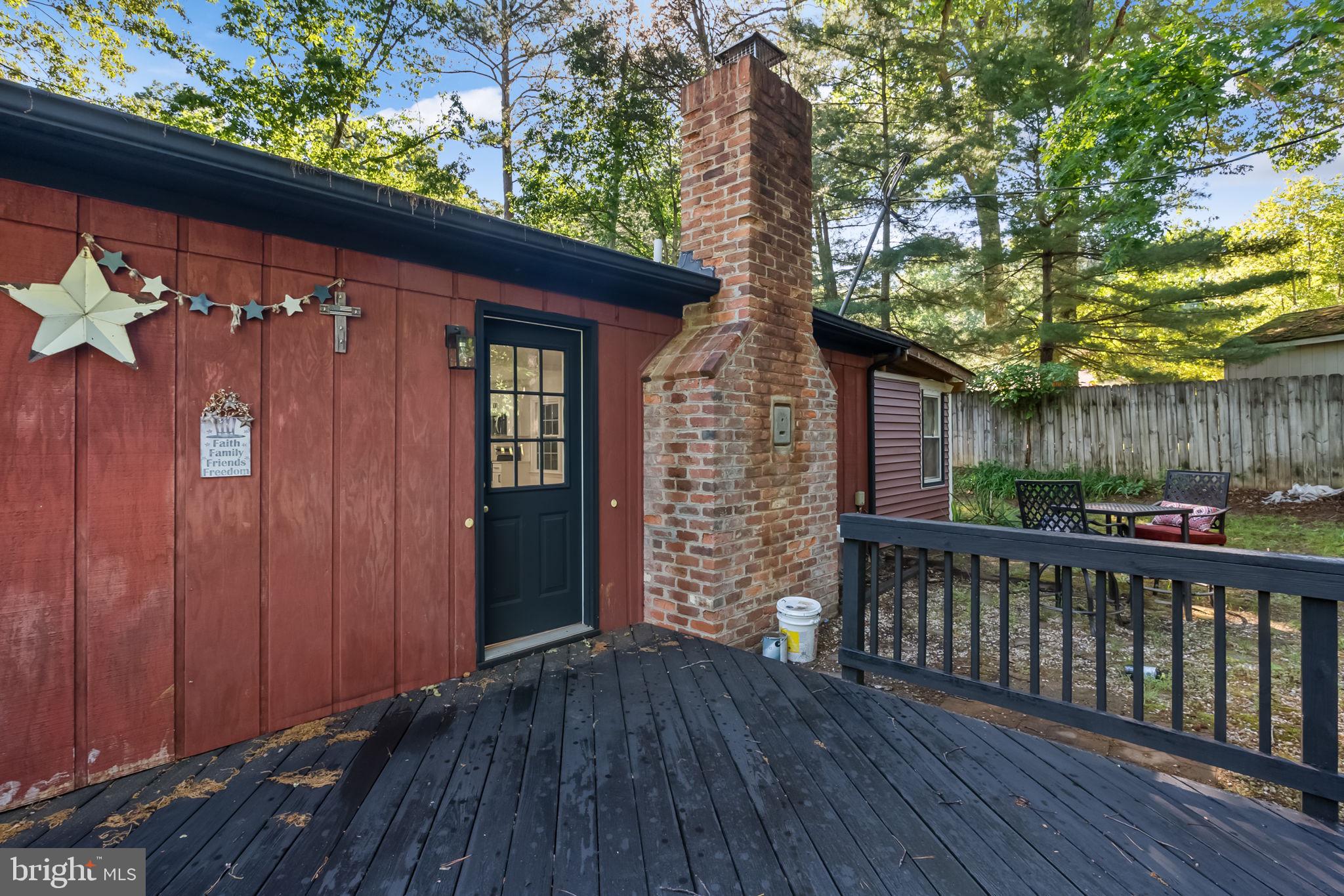 LAKE CAROLINE - Residential