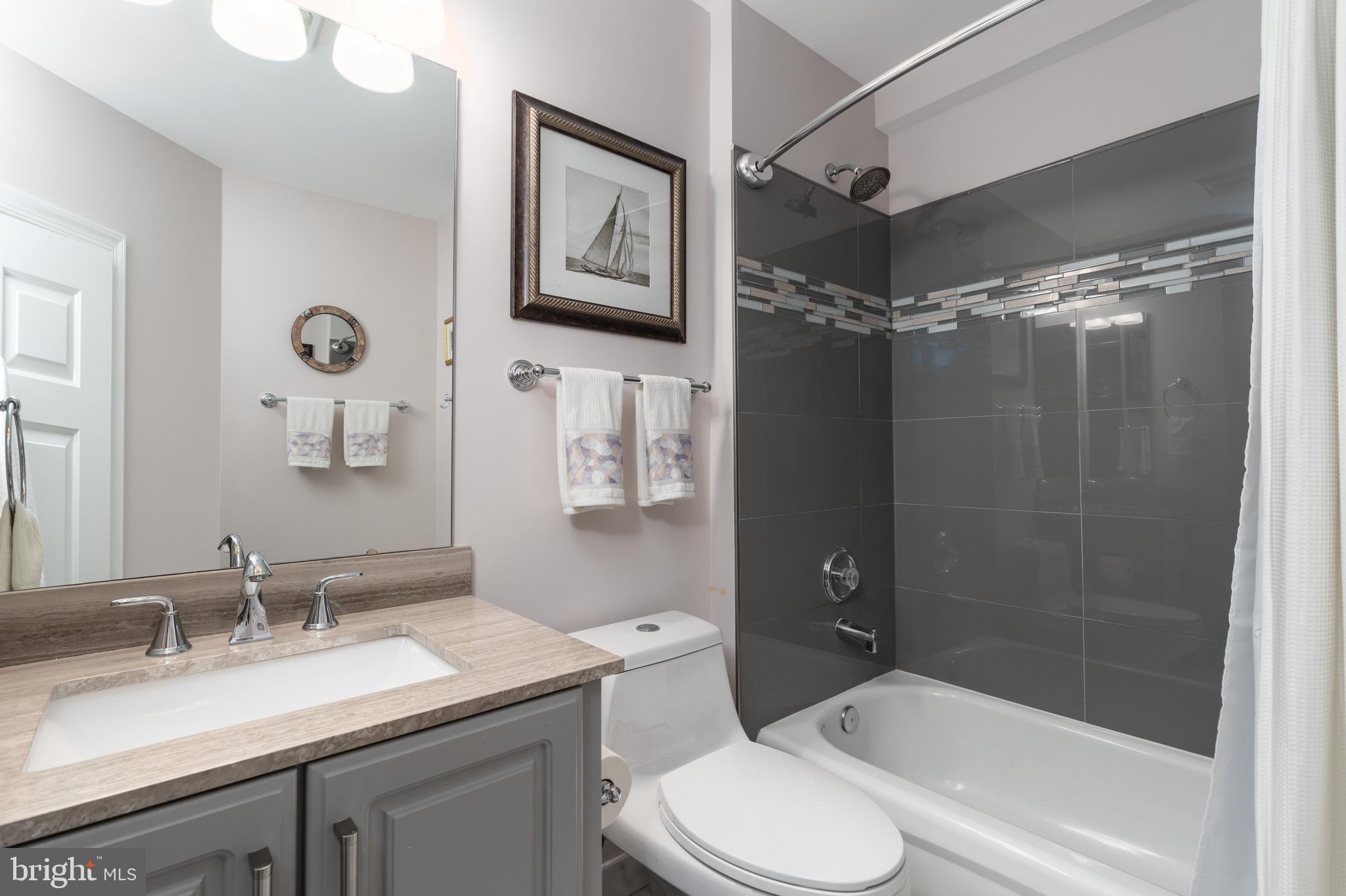 OLD TOWN GREENS - Residential