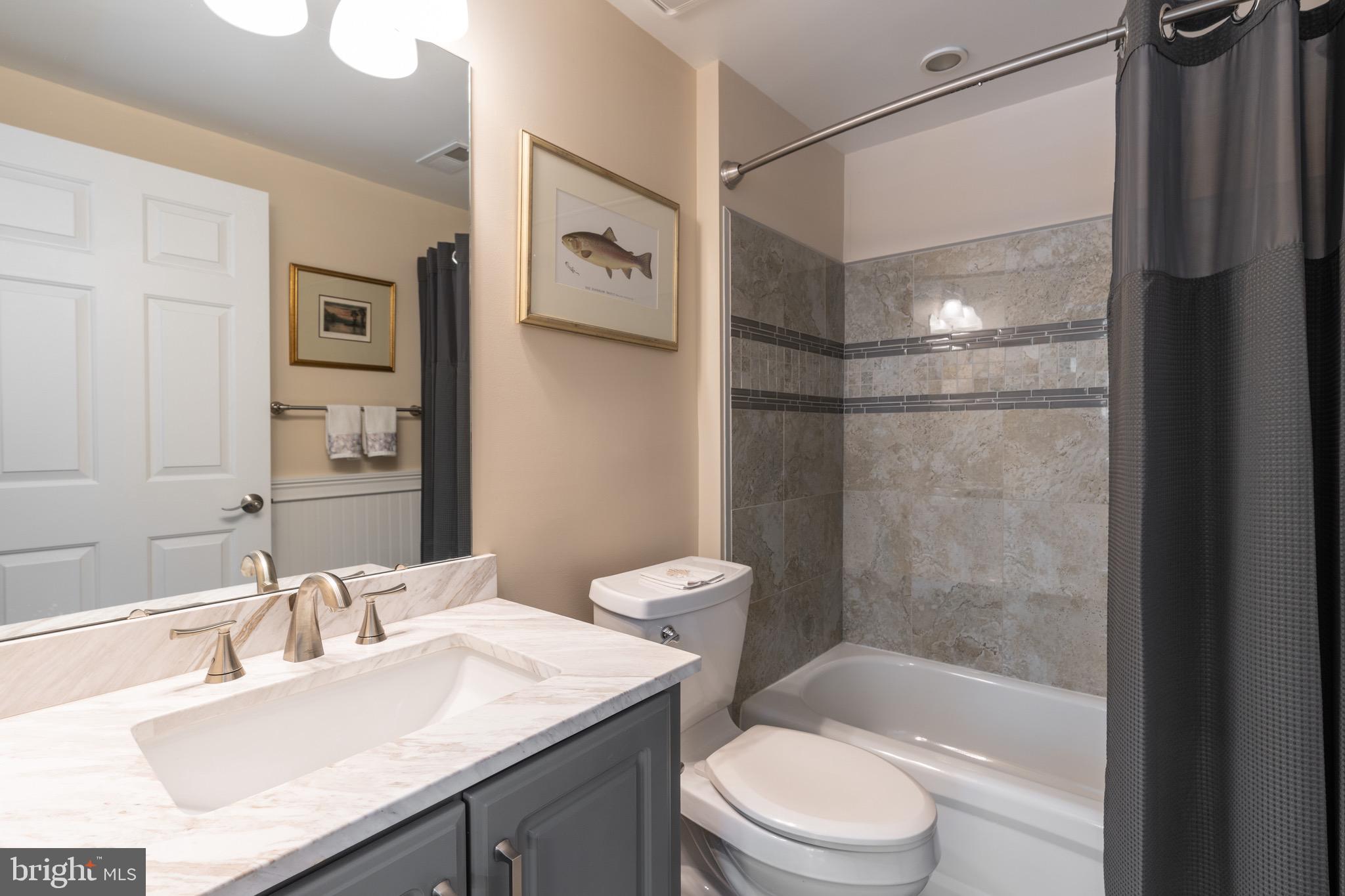 OLD TOWN GREENS - Residential