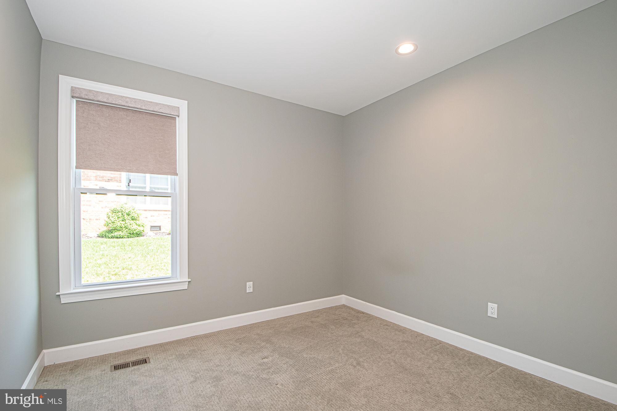 HAPPY CREEK KNOLLS - Residential