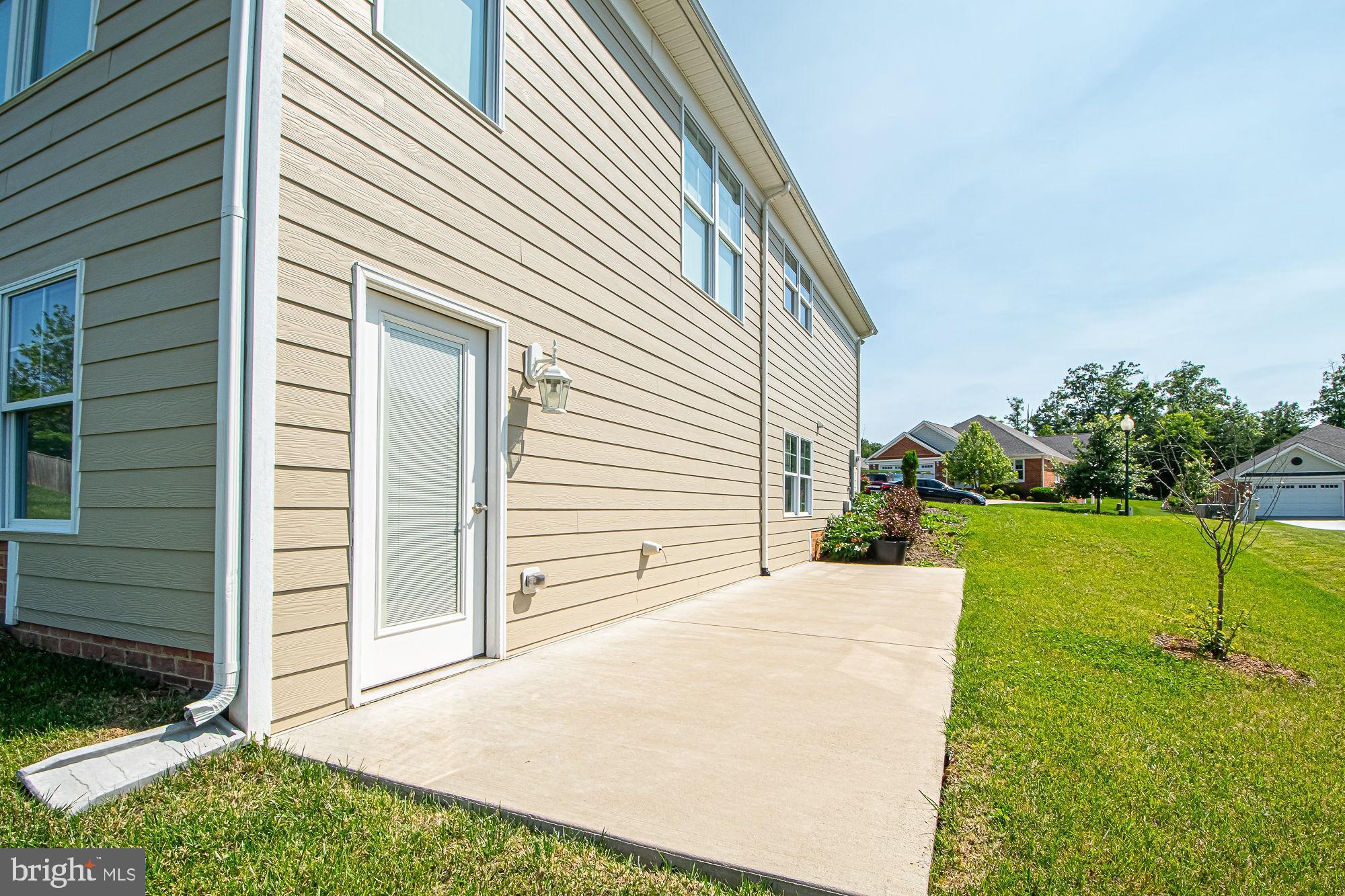 HAPPY CREEK KNOLLS - Residential