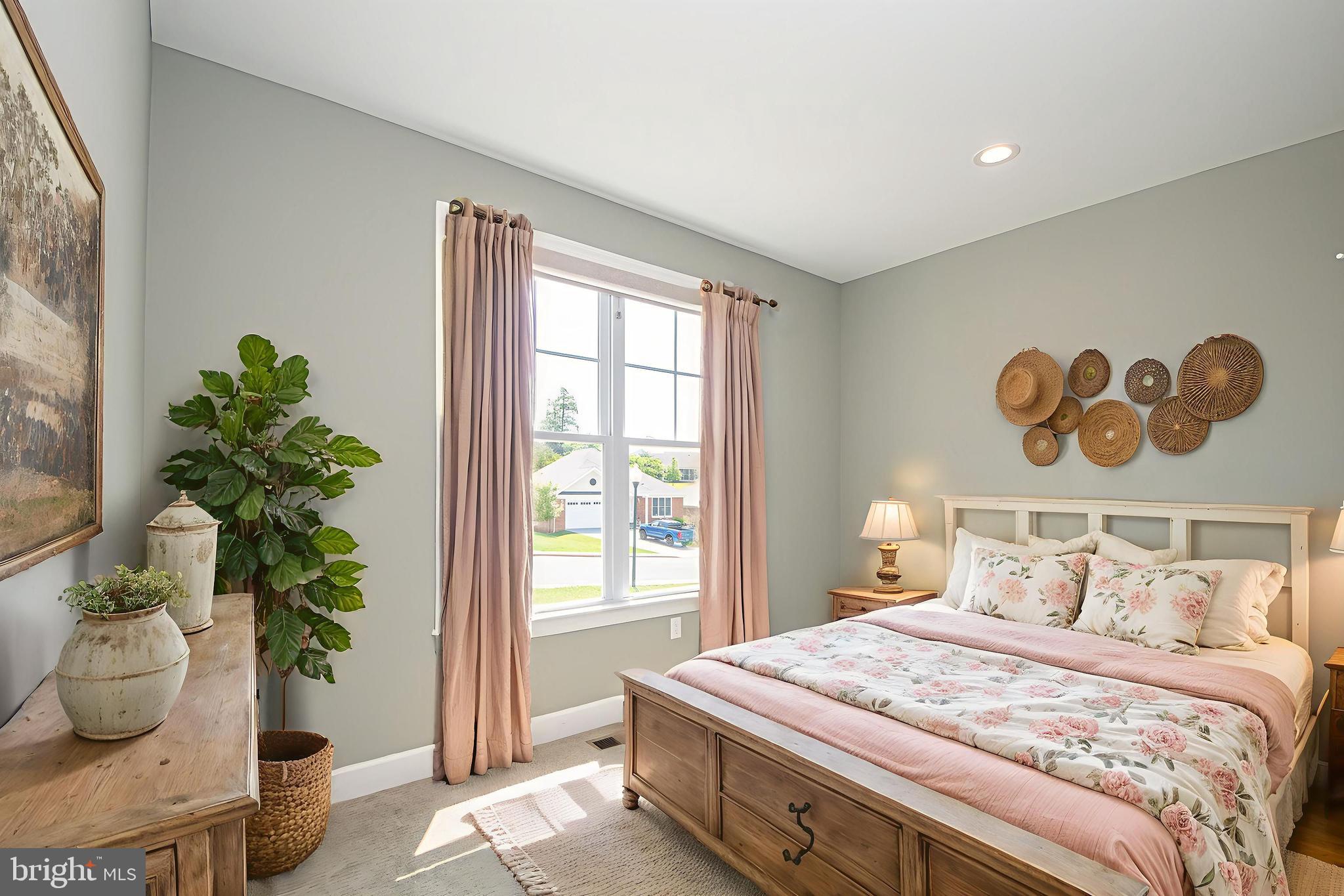 HAPPY CREEK KNOLLS - Residential