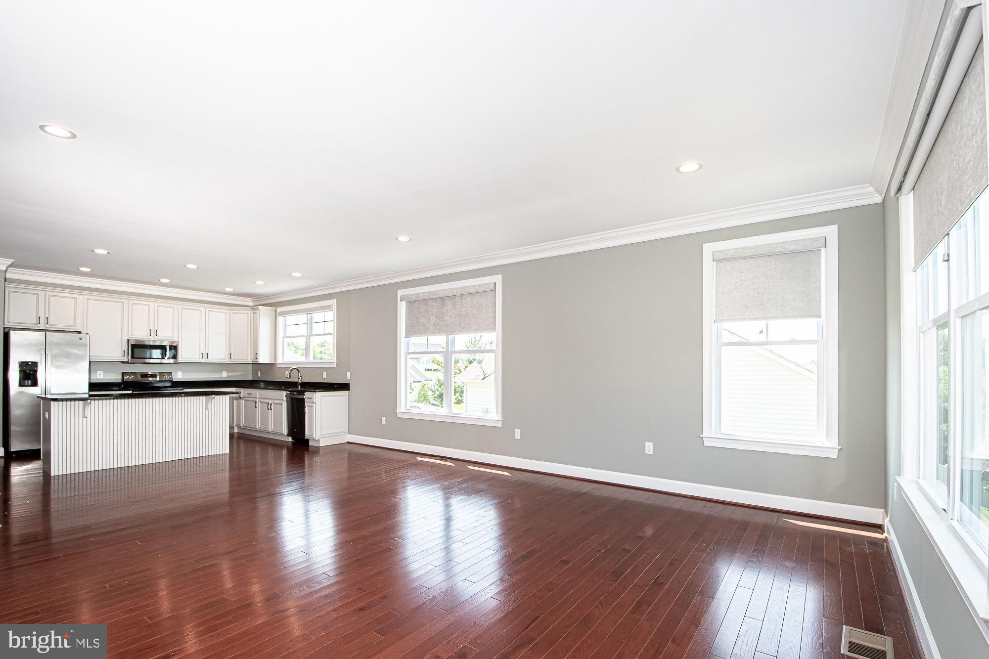 HAPPY CREEK KNOLLS - Residential