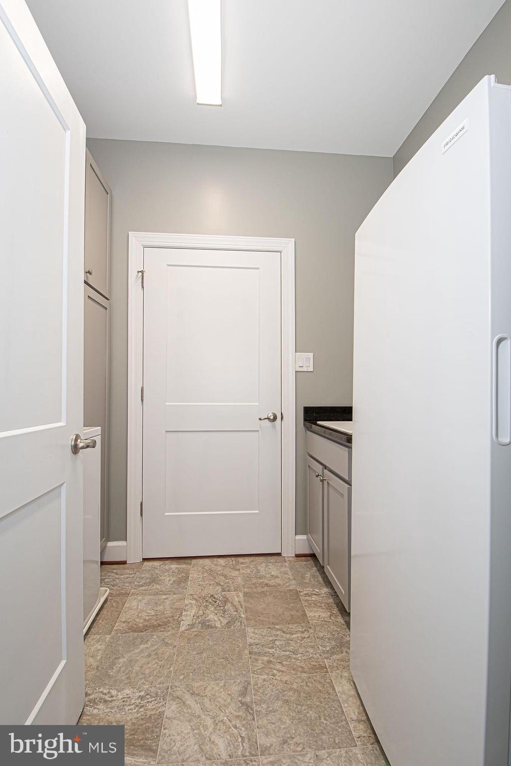 HAPPY CREEK KNOLLS - Residential