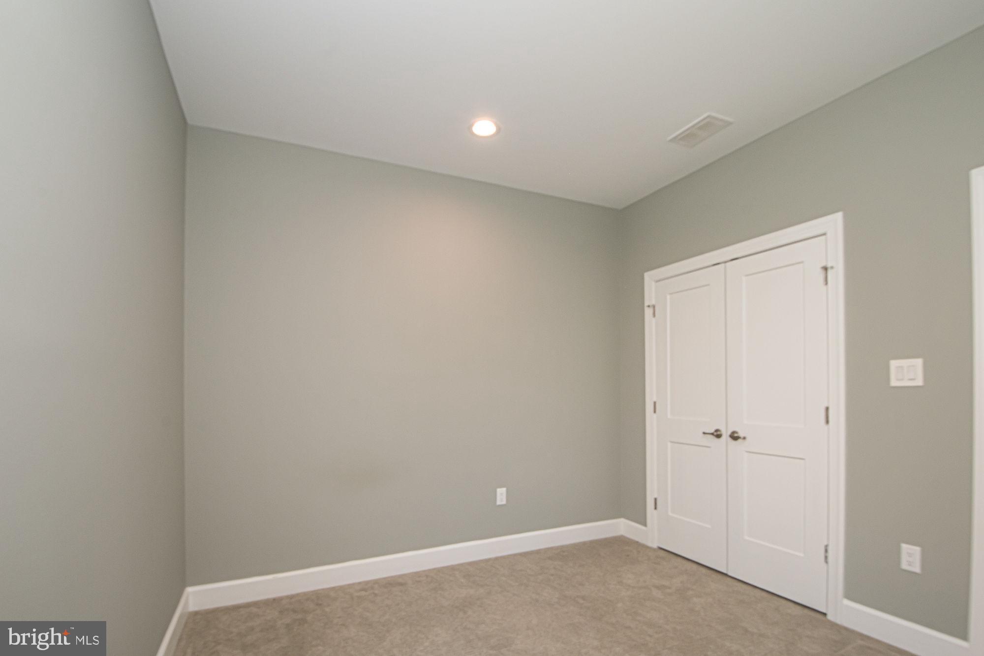 HAPPY CREEK KNOLLS - Residential