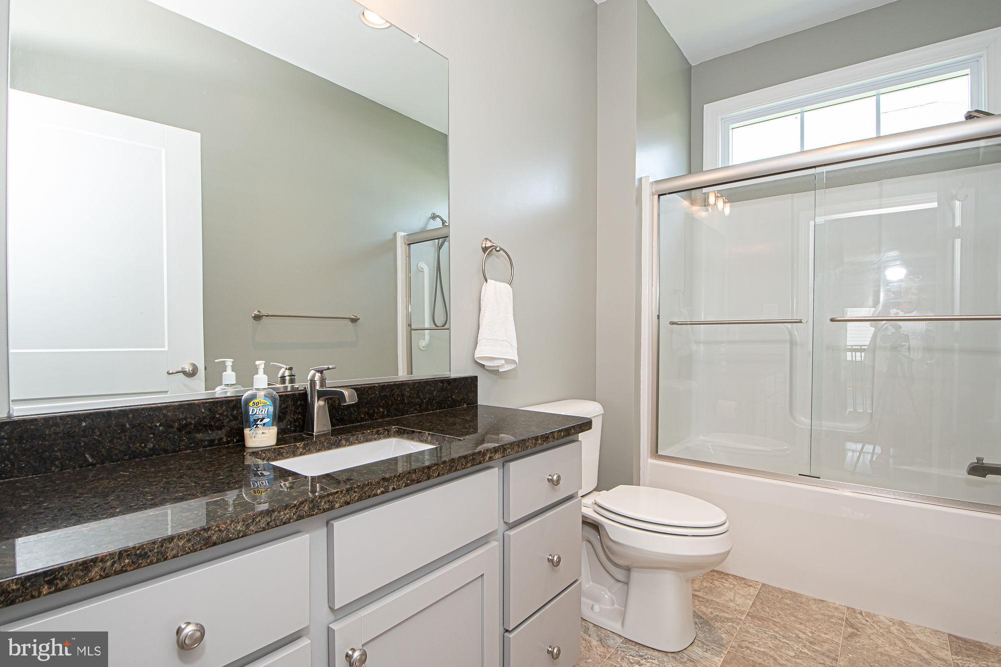 HAPPY CREEK KNOLLS - Residential