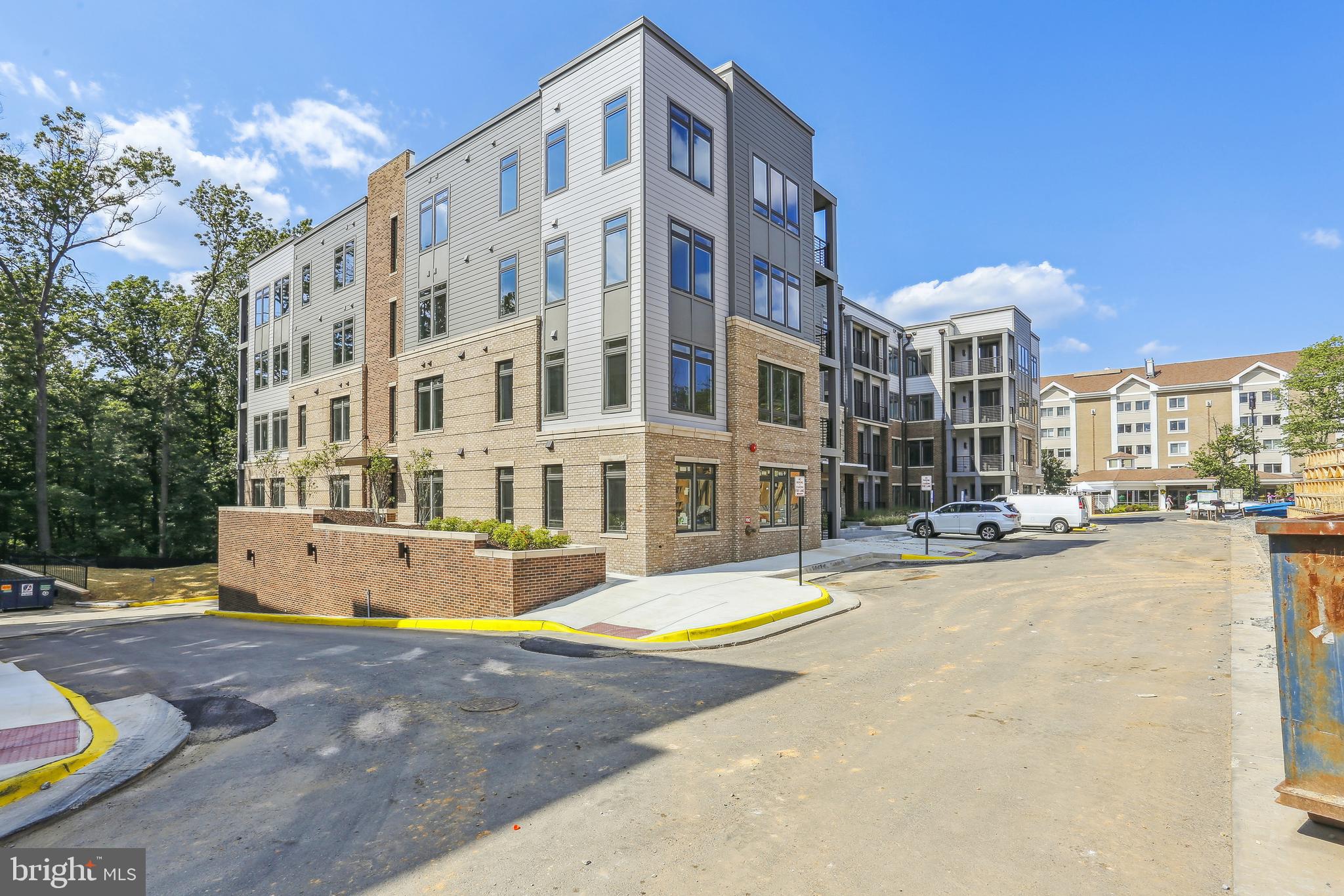 TALL OAKS - Residential Lease