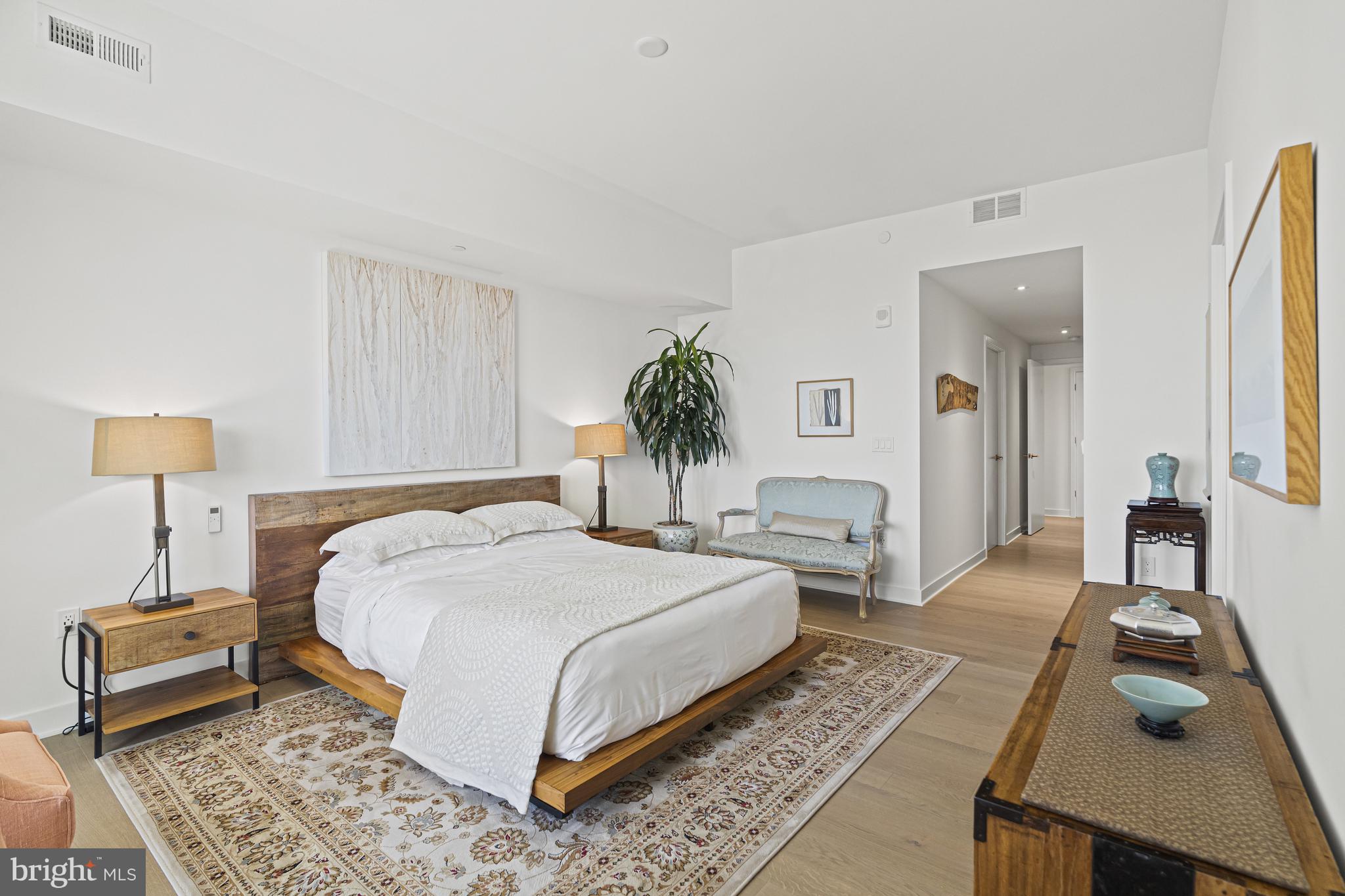 THE VERSE CONDO - Residential