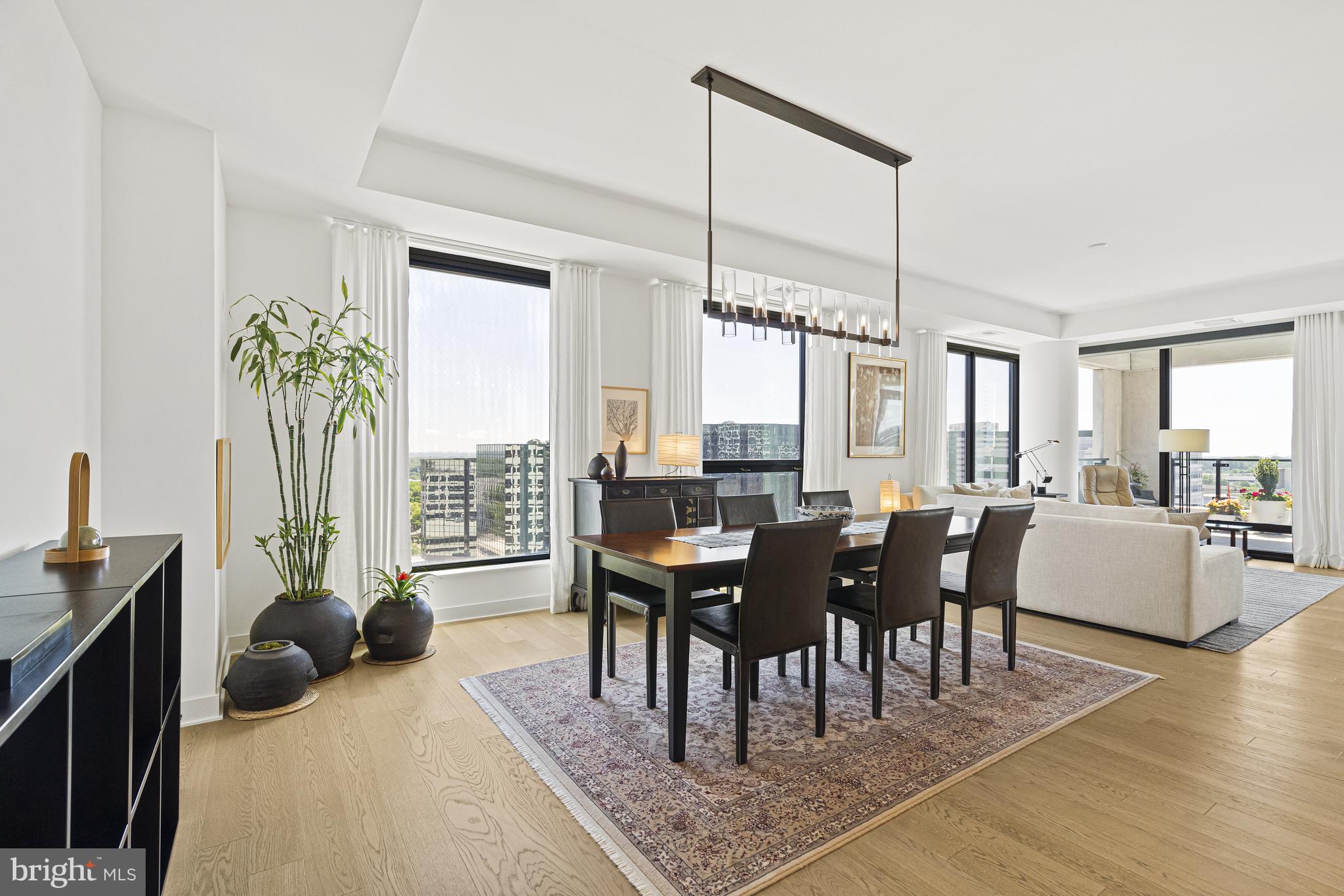 THE VERSE CONDO - Residential