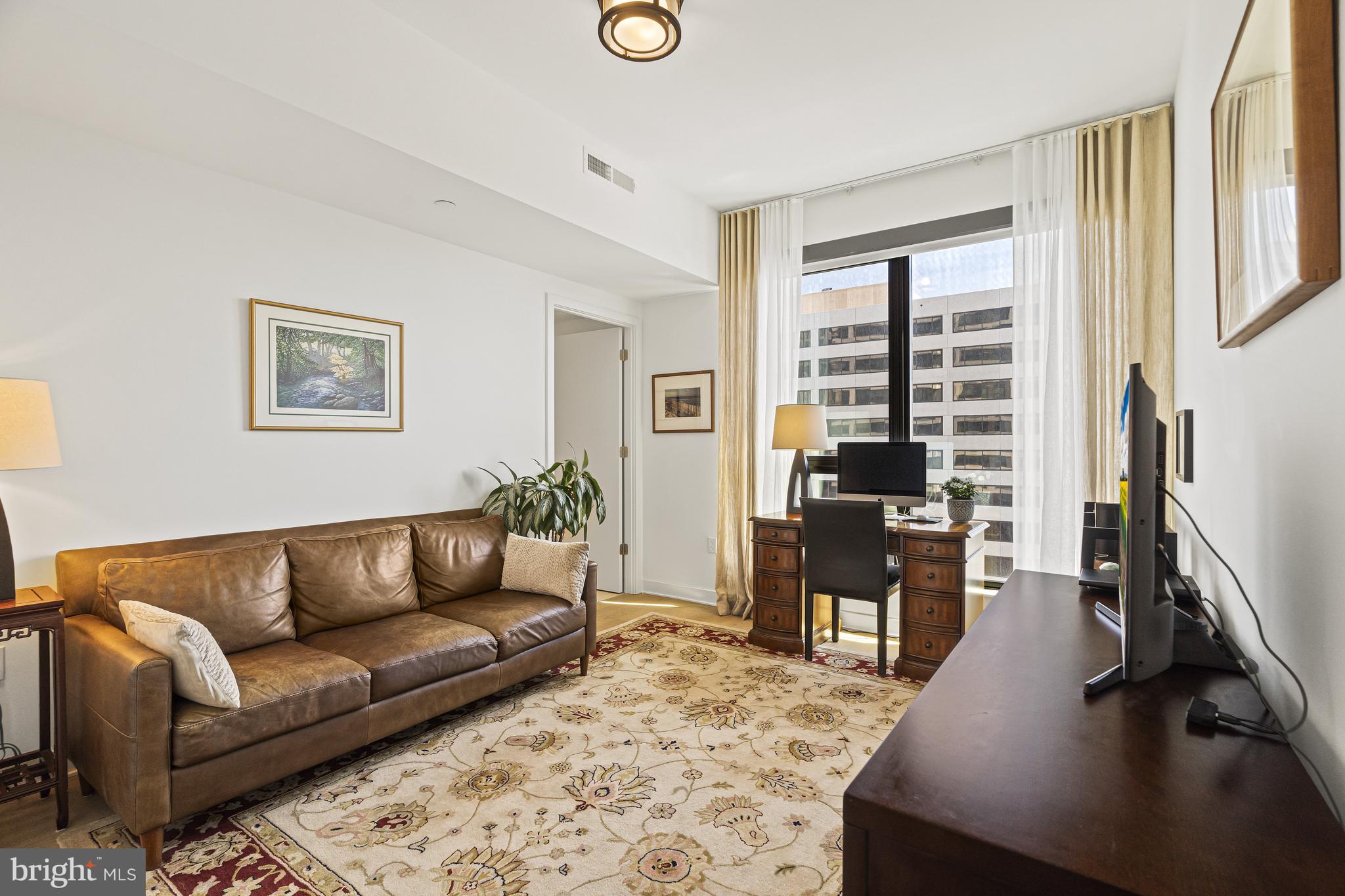 THE VERSE CONDO - Residential