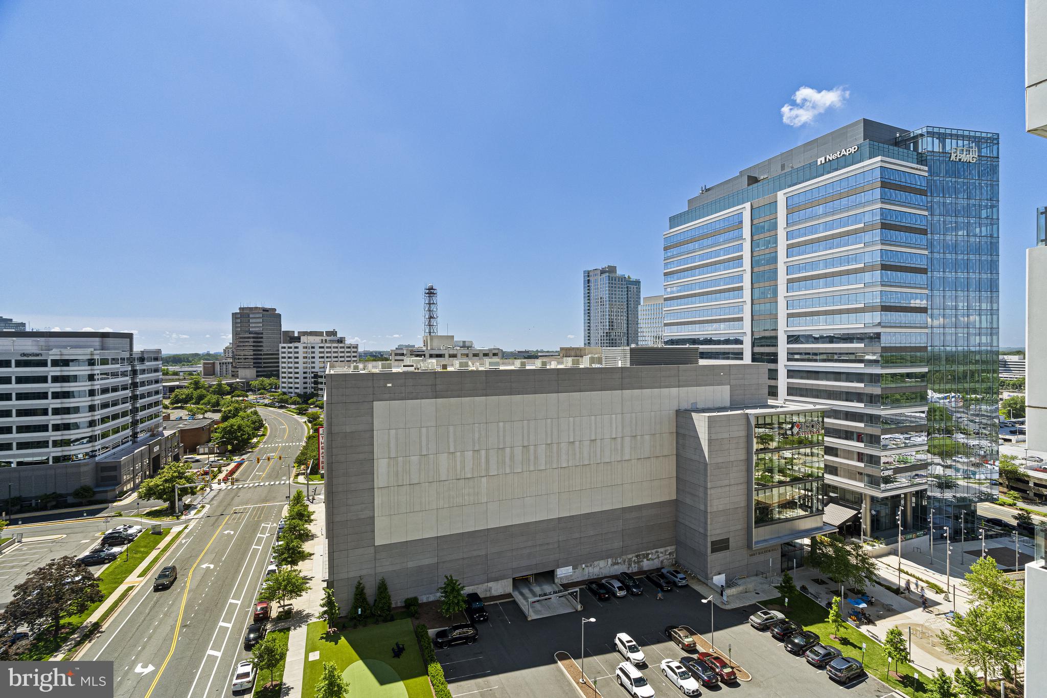 THE VERSE CONDO - Residential