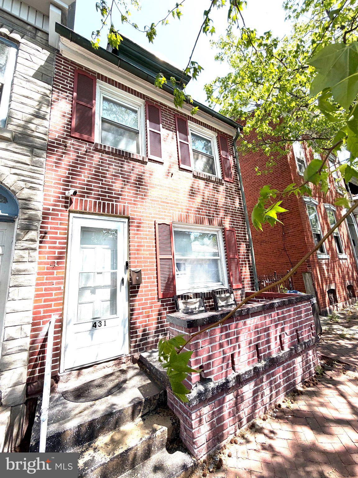 431 PINE STREET