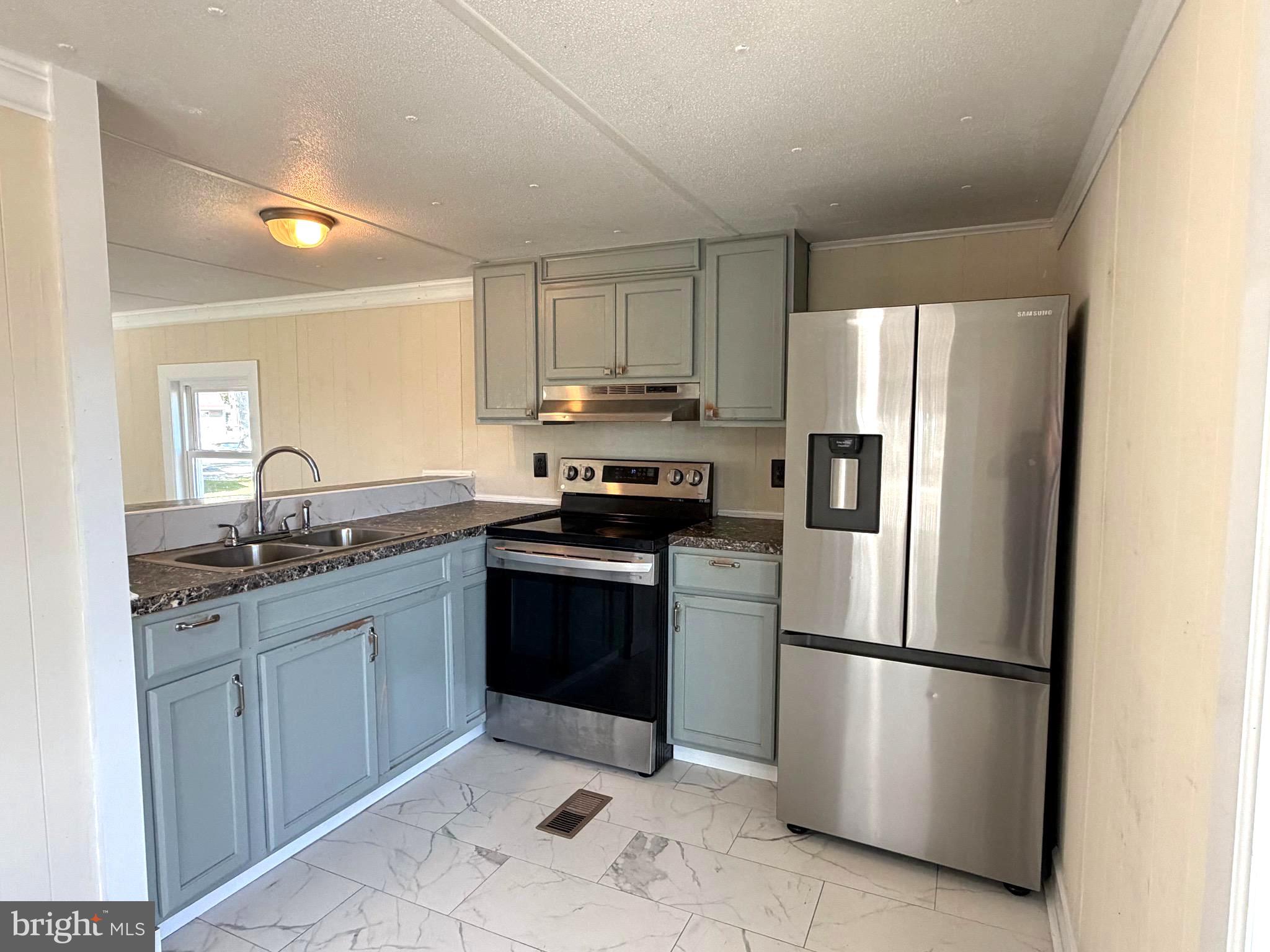 BAY CITY - Residential