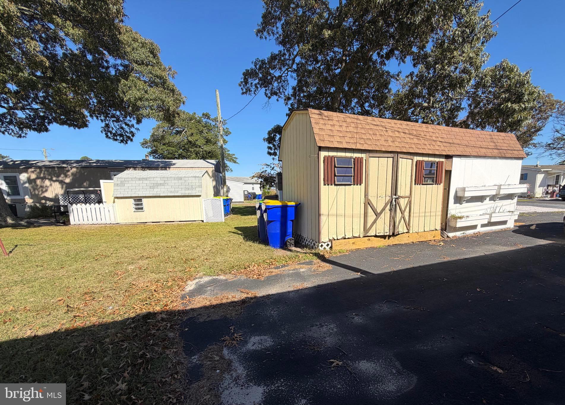 BAY CITY - Residential