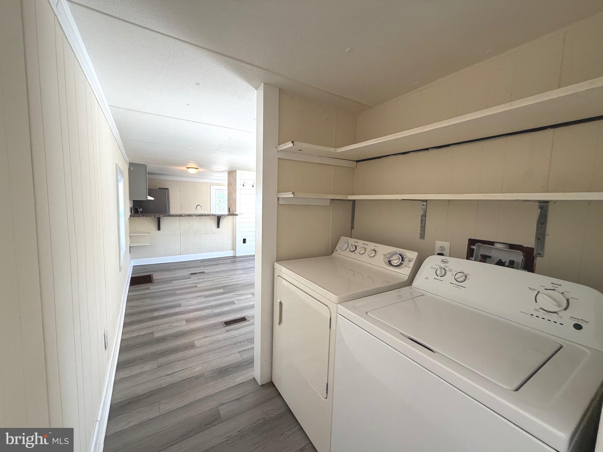 BAY CITY - Residential