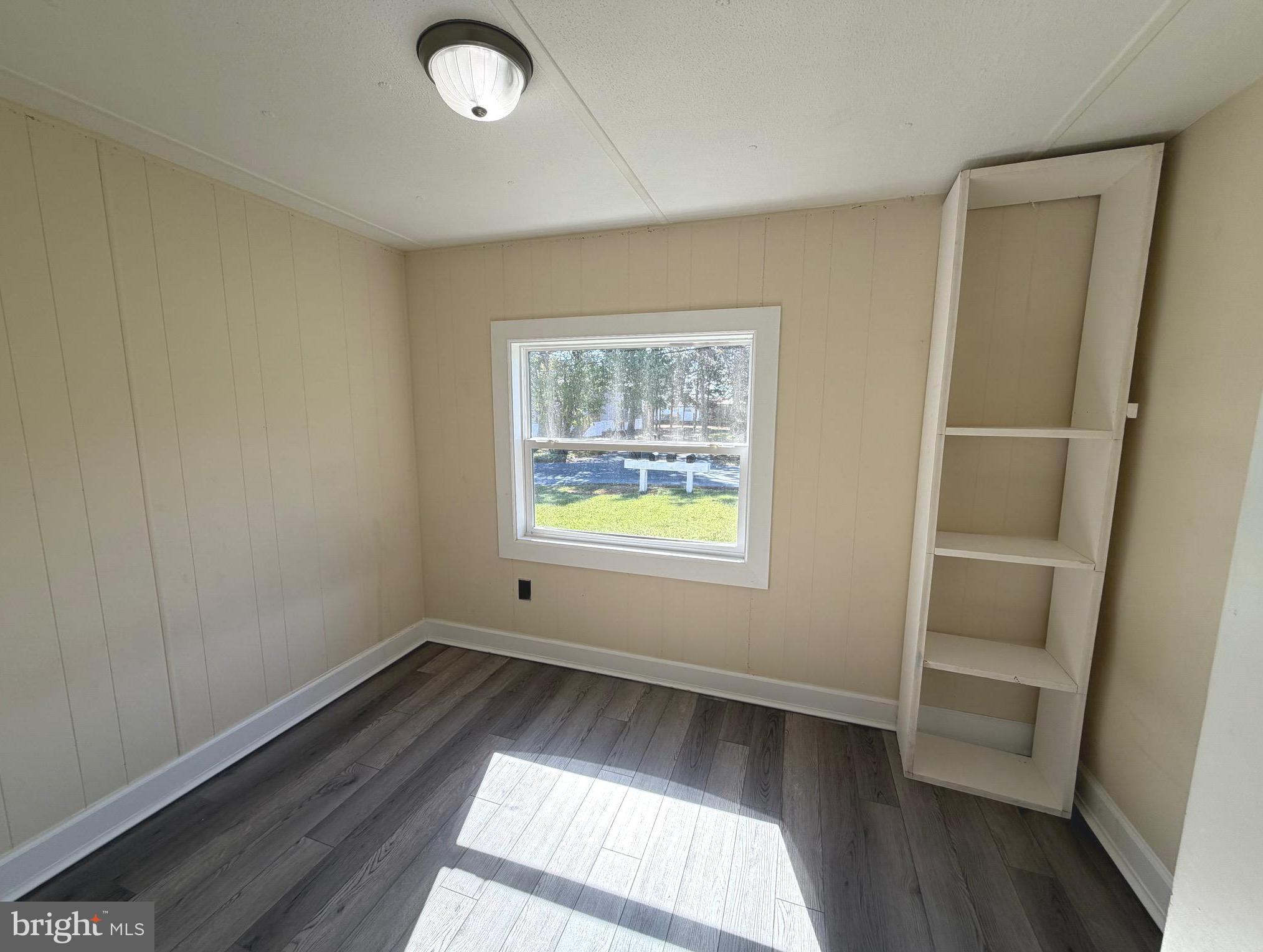 BAY CITY - Residential