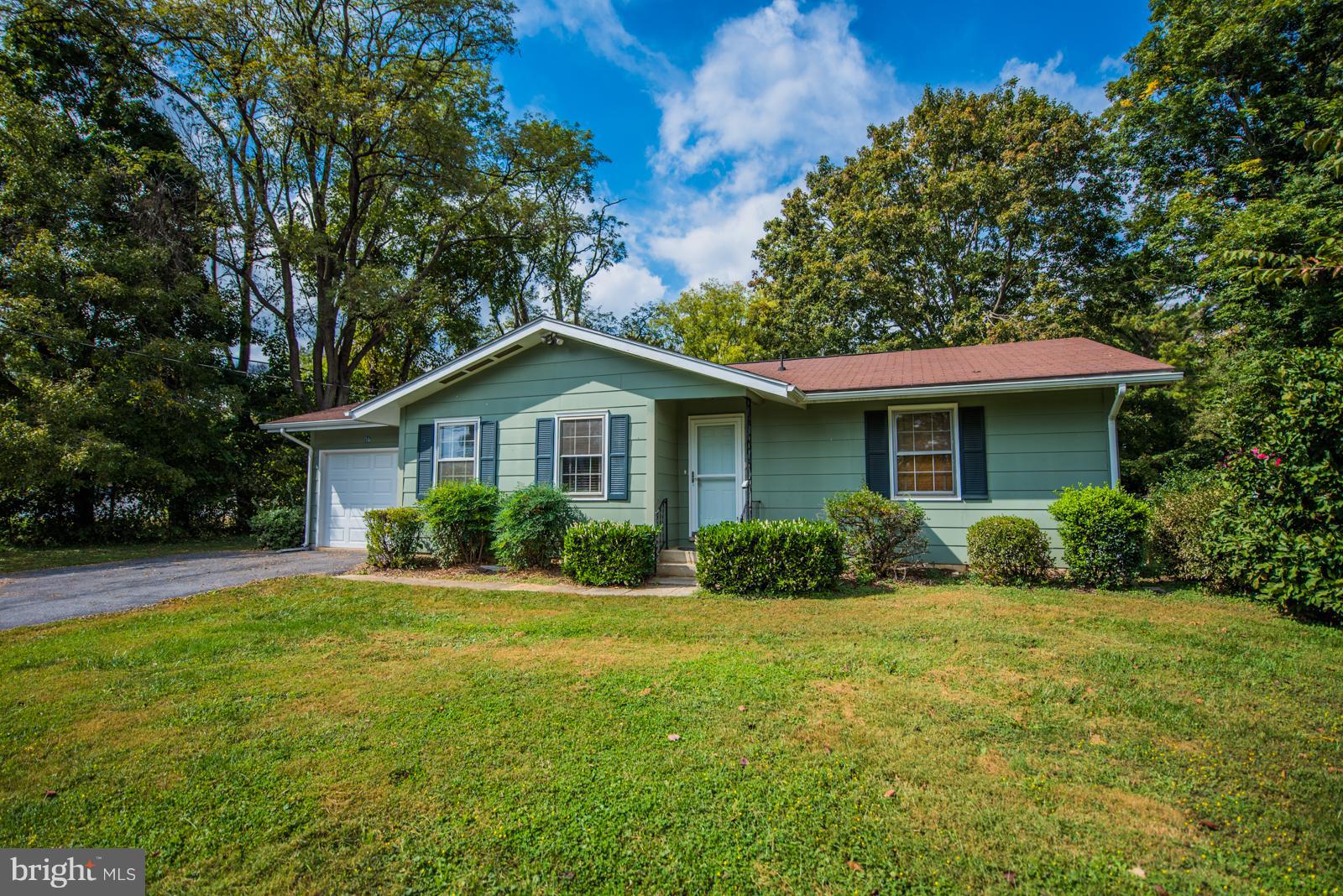 CHAPLINE'S CHOICE - Residential