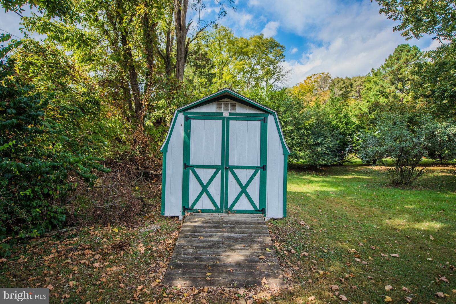 CHAPLINE'S CHOICE - Residential