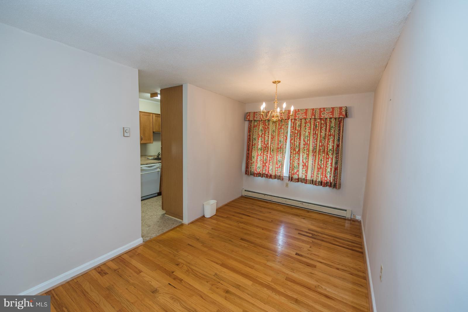 CHAPLINE'S CHOICE - Residential