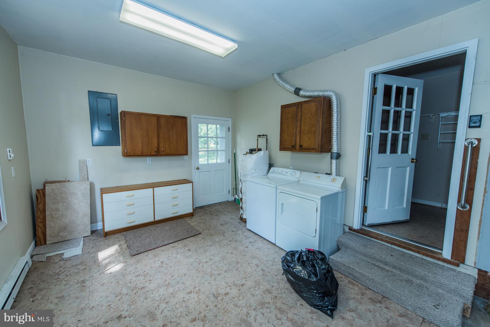 CHAPLINE'S CHOICE - Residential