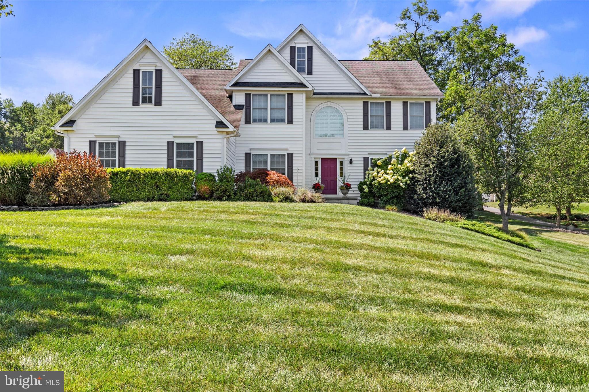 833 STONYBROOK LANE