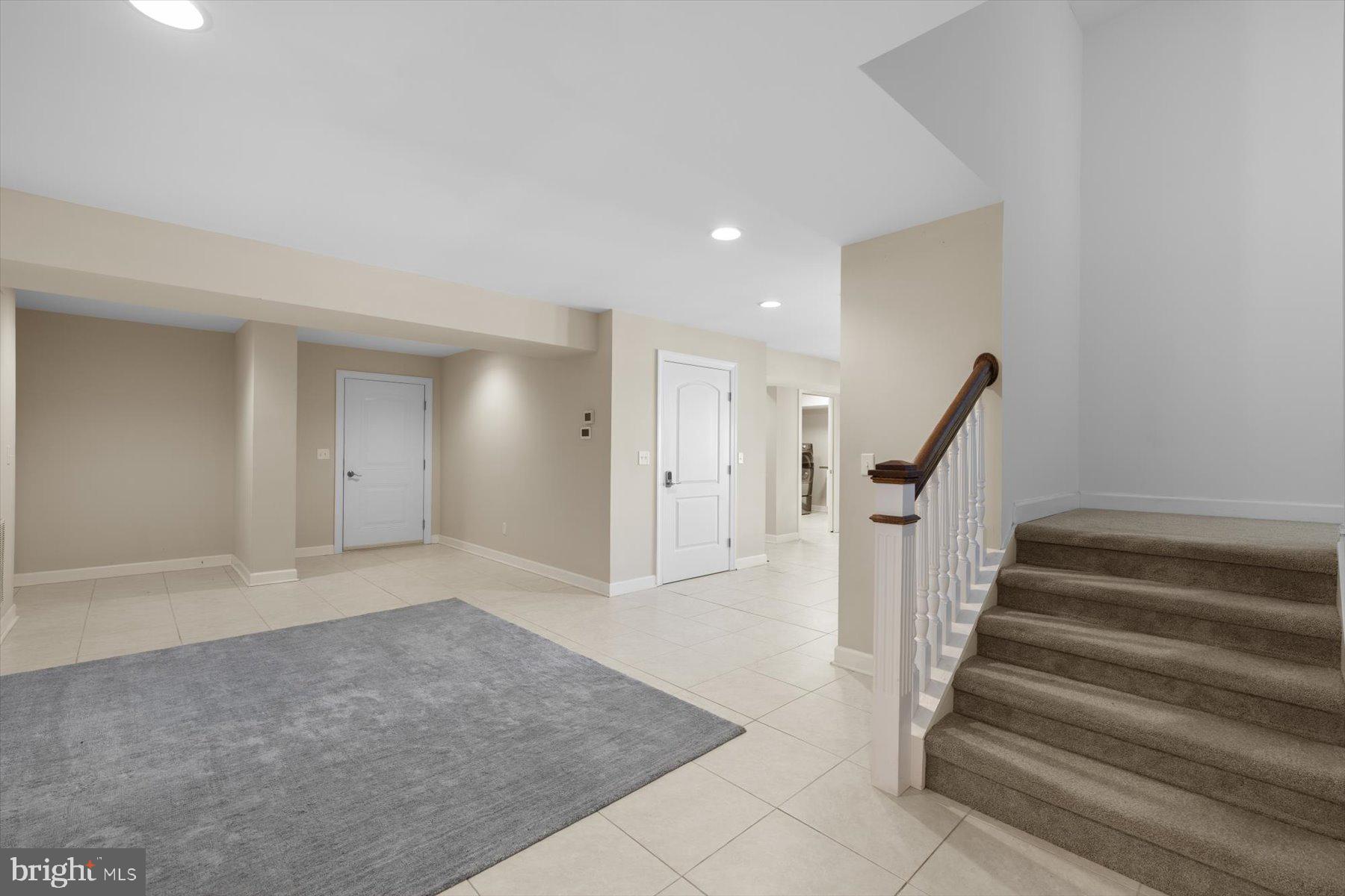 SOUTH SHORES - Residential
