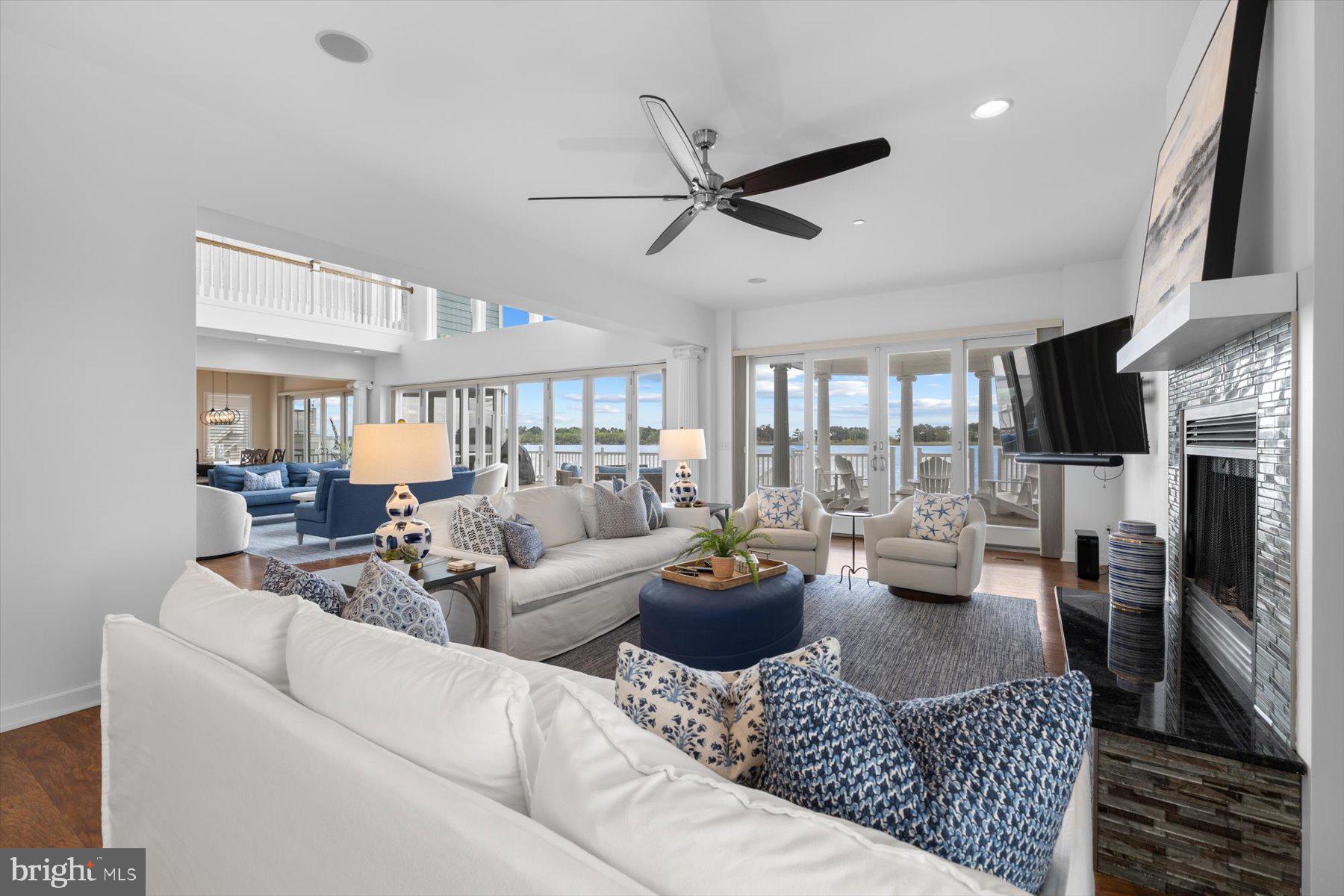 SOUTH SHORES - Residential