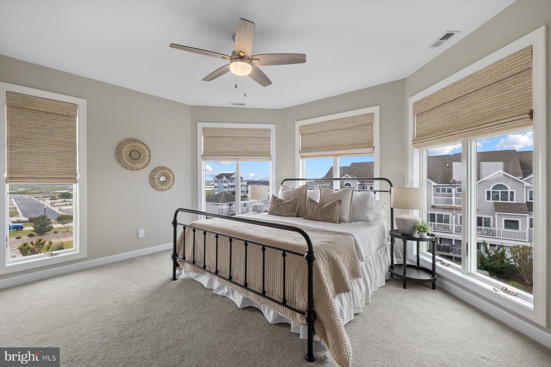 SOUTH SHORES - Residential
