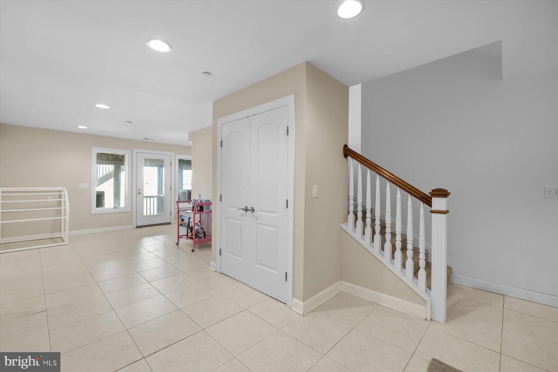 SOUTH SHORES - Residential