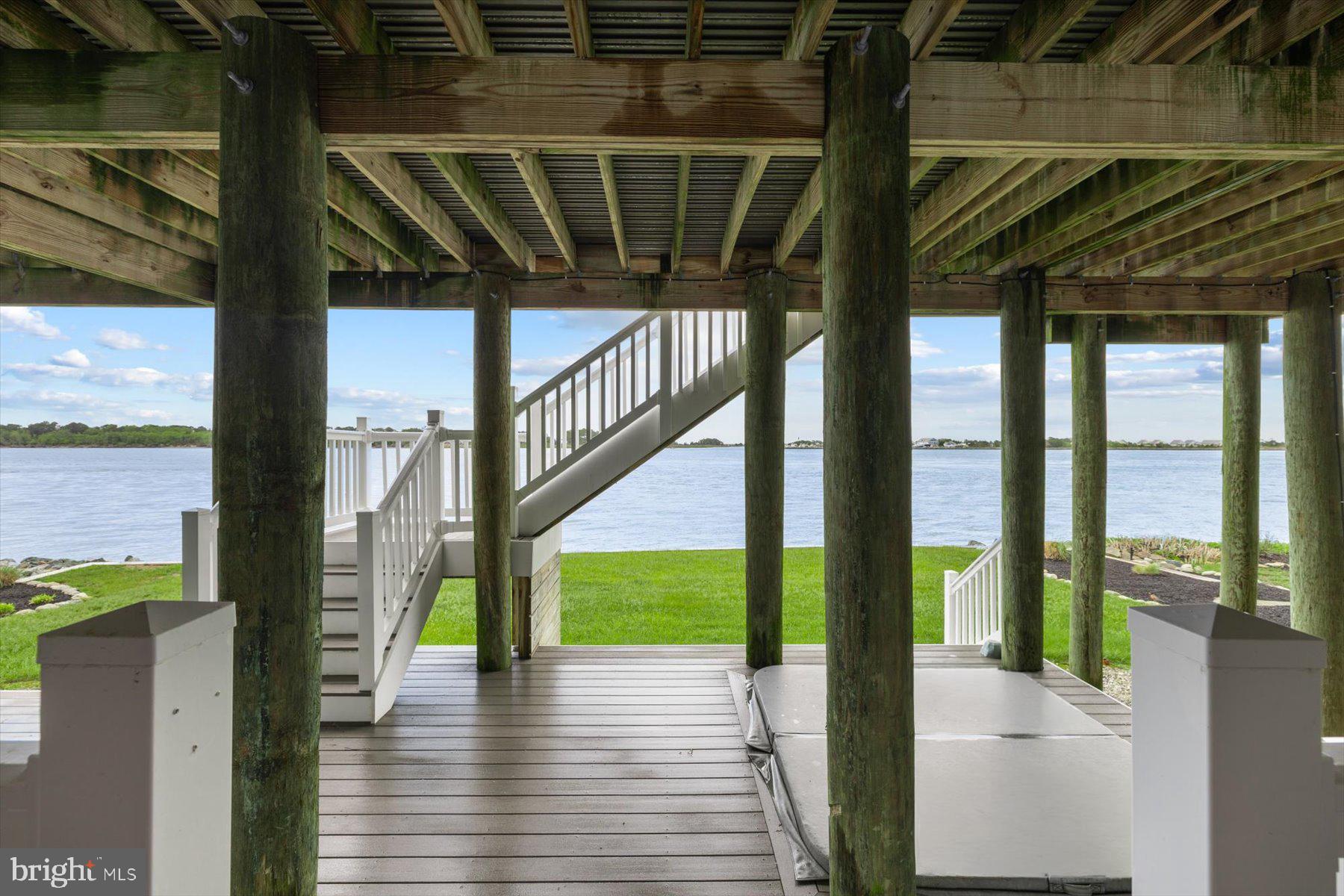 SOUTH SHORES - Residential